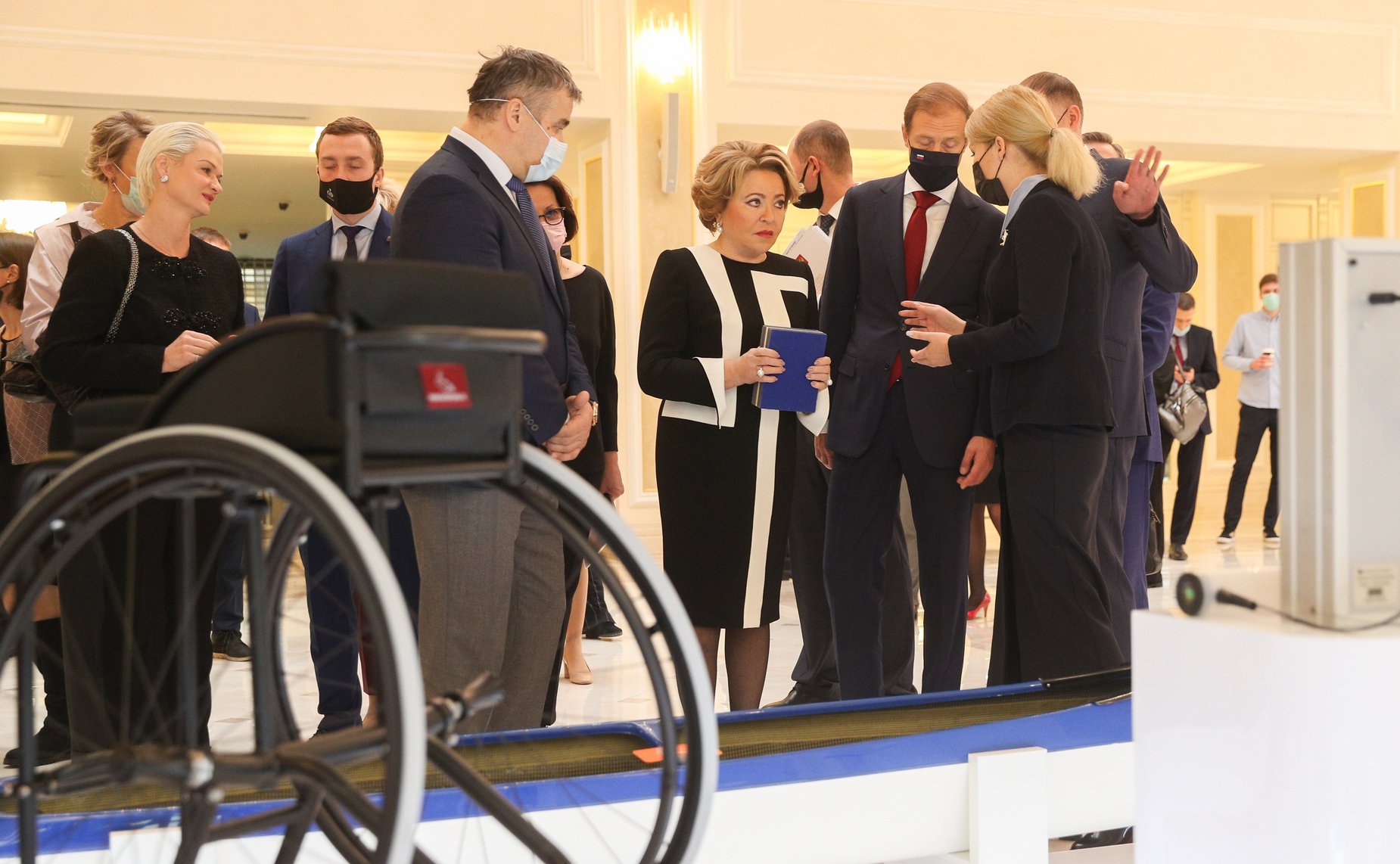 Открытие в Совете Федерации выставки детских товаров российских предприятий