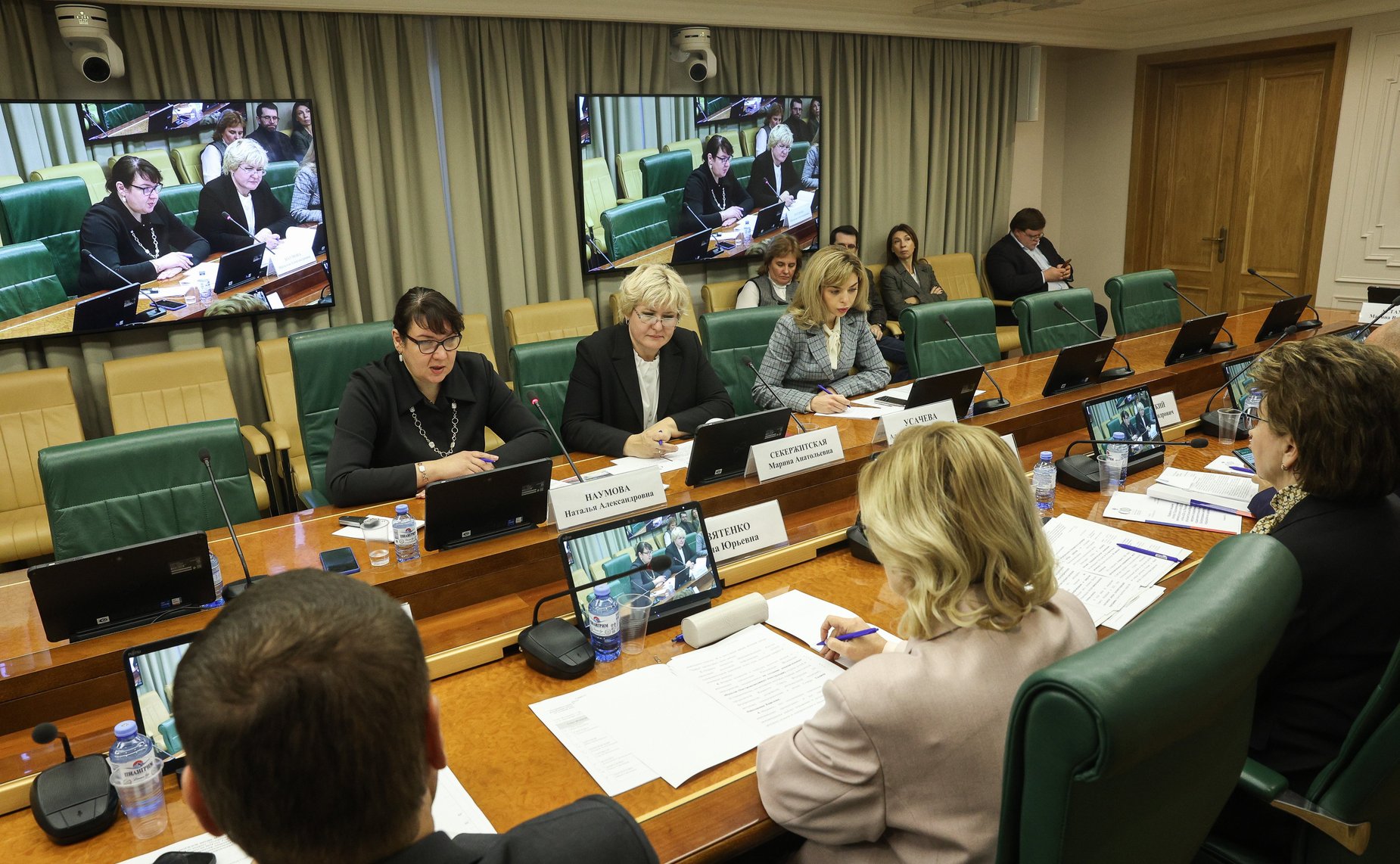 Расширенное совещание Комитета СФ по социальной политике совместно с Комитетом СФ по науке, образованию и культуре об итогах оздоровительной кампании для детей 2023 года и планах на 2024 год