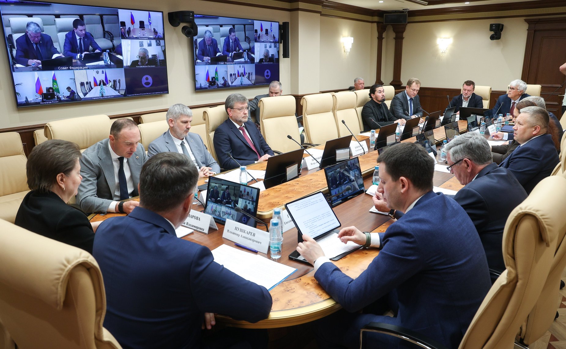 Круглый стол Комитета Совета Федерации по аграрно-продовольственной политике и природопользованию «Многолетняя (вечная) мерзлота: от мониторинга к регулированию»
