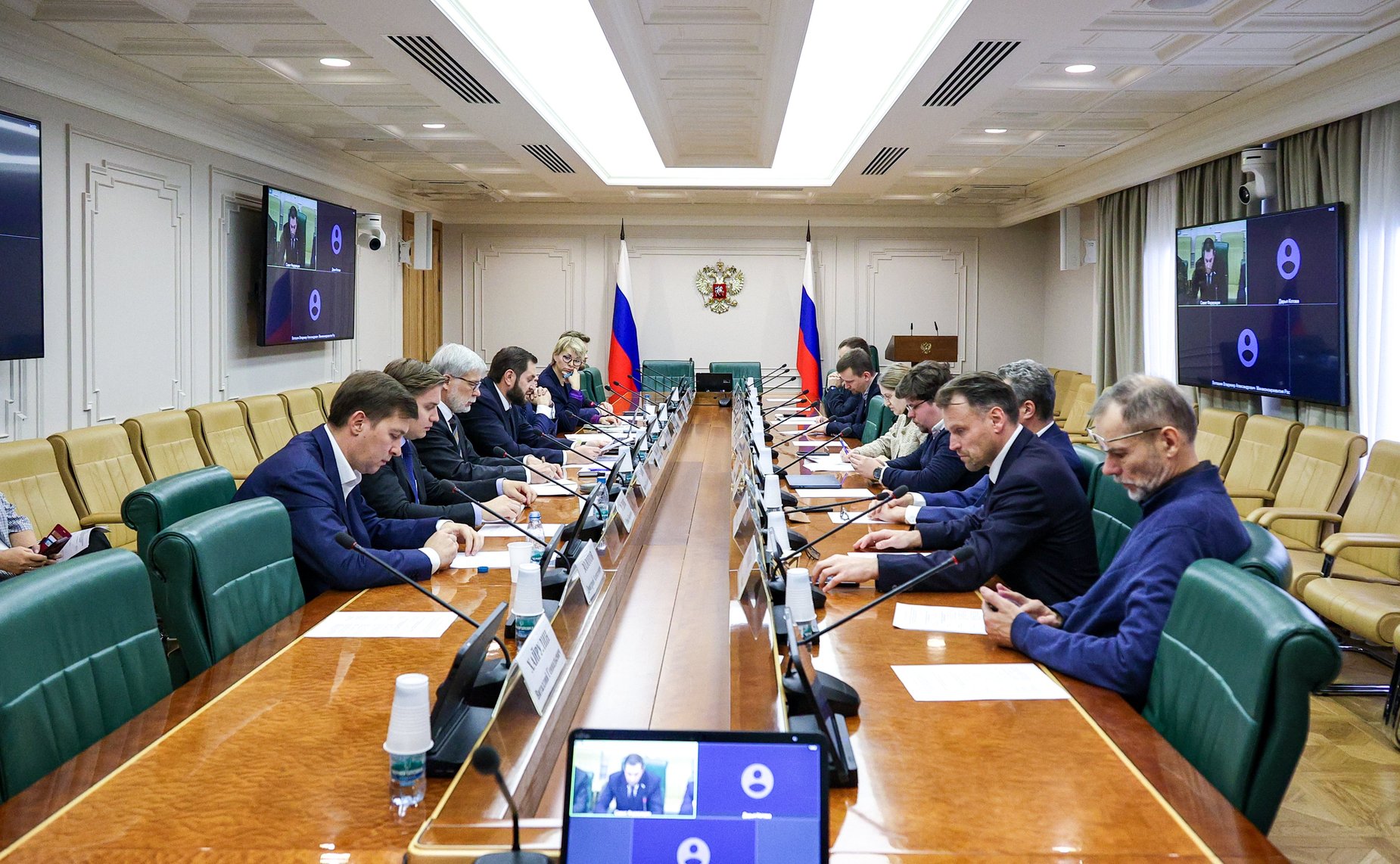 Круглый стол на тему «О совершенствовании моделей рынка, отраслевой и антимонопольной политики в условиях динамично развивающихся рынков телекоммуникаций и информационных технологий»