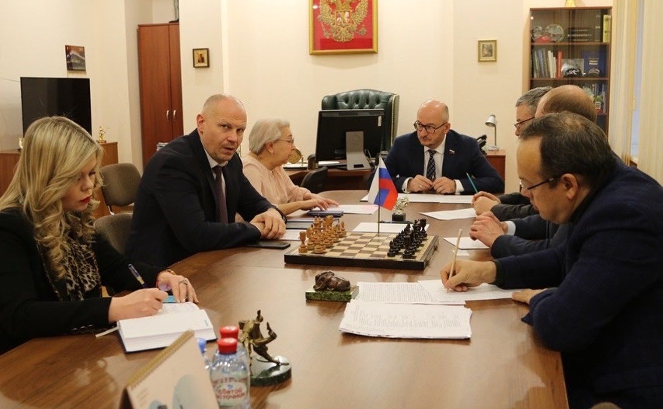Олег Цепкин провел в регионе заседание Общественного совета проекта «Шахматный всеобуч»