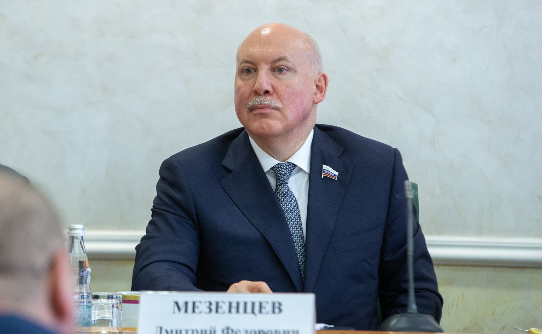 Д. Мезенцев