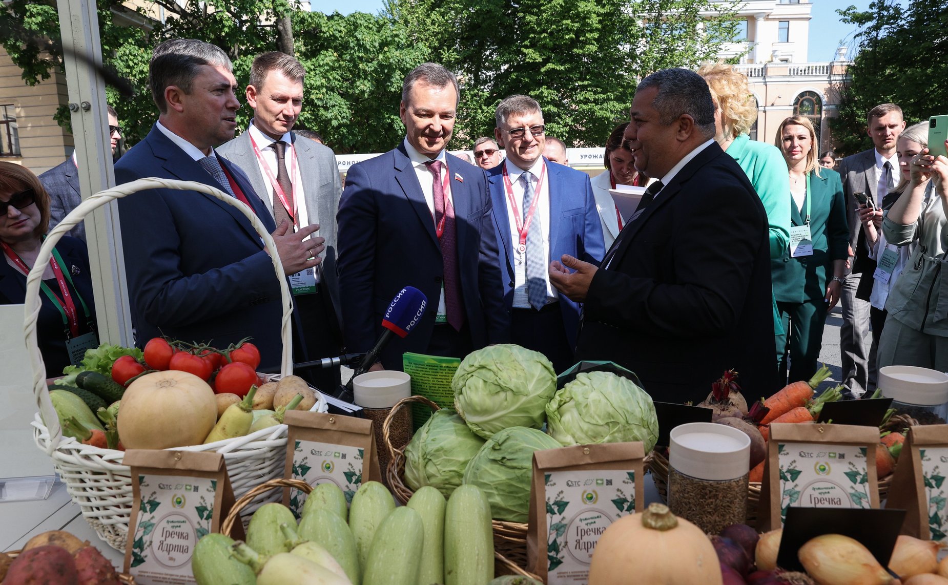 Открытие ярмарки Российской экологической продукции в рамках X Невского международного экологического конгресса