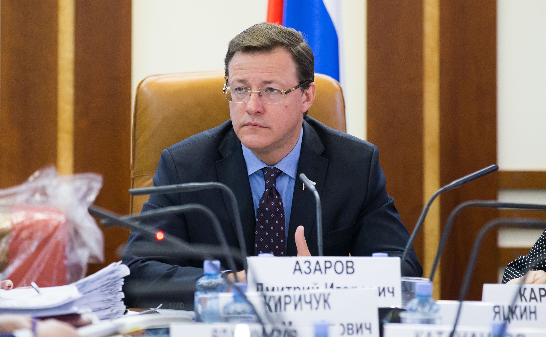 Д. Азаров