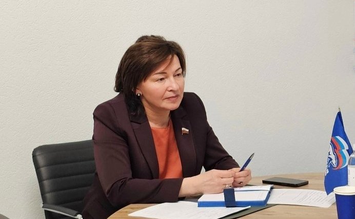 Лариса Круглова