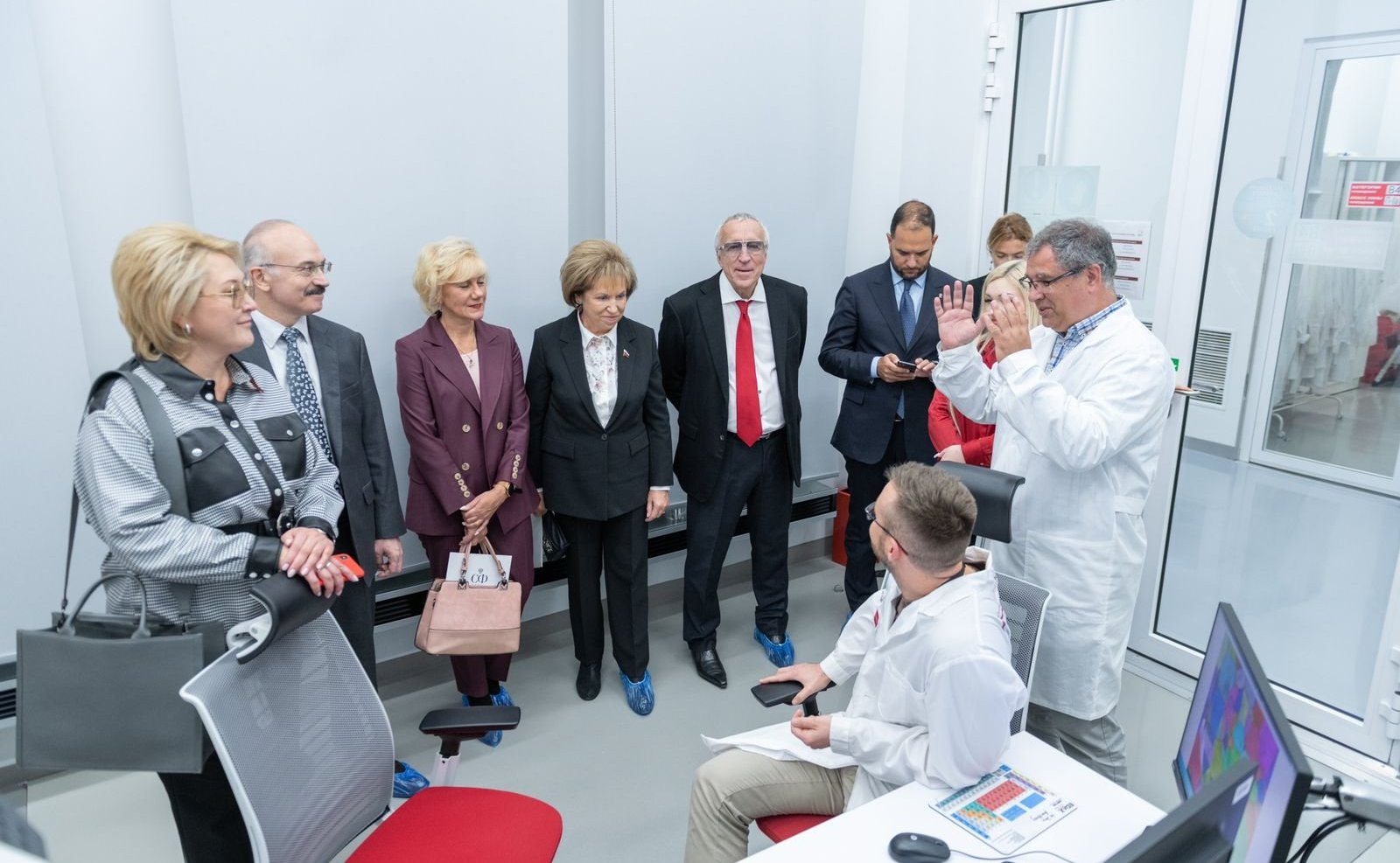 Лилия Гумерова провела встречу с преподавателями и студентами Сколковского института науки и технологий