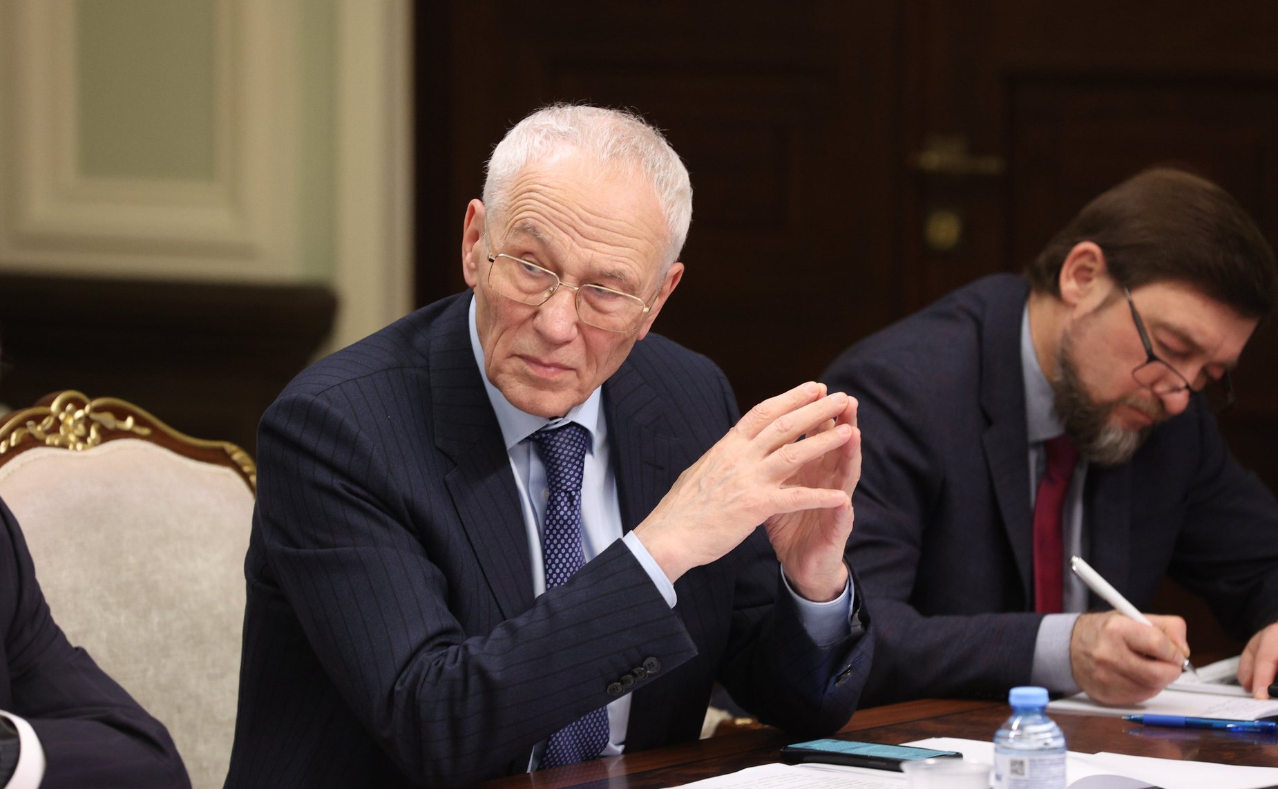 Круглый стол на тему «Актуальные вопросы противодействия русофобии за рубежом: законодательное обеспечение и правоприменительная практика»