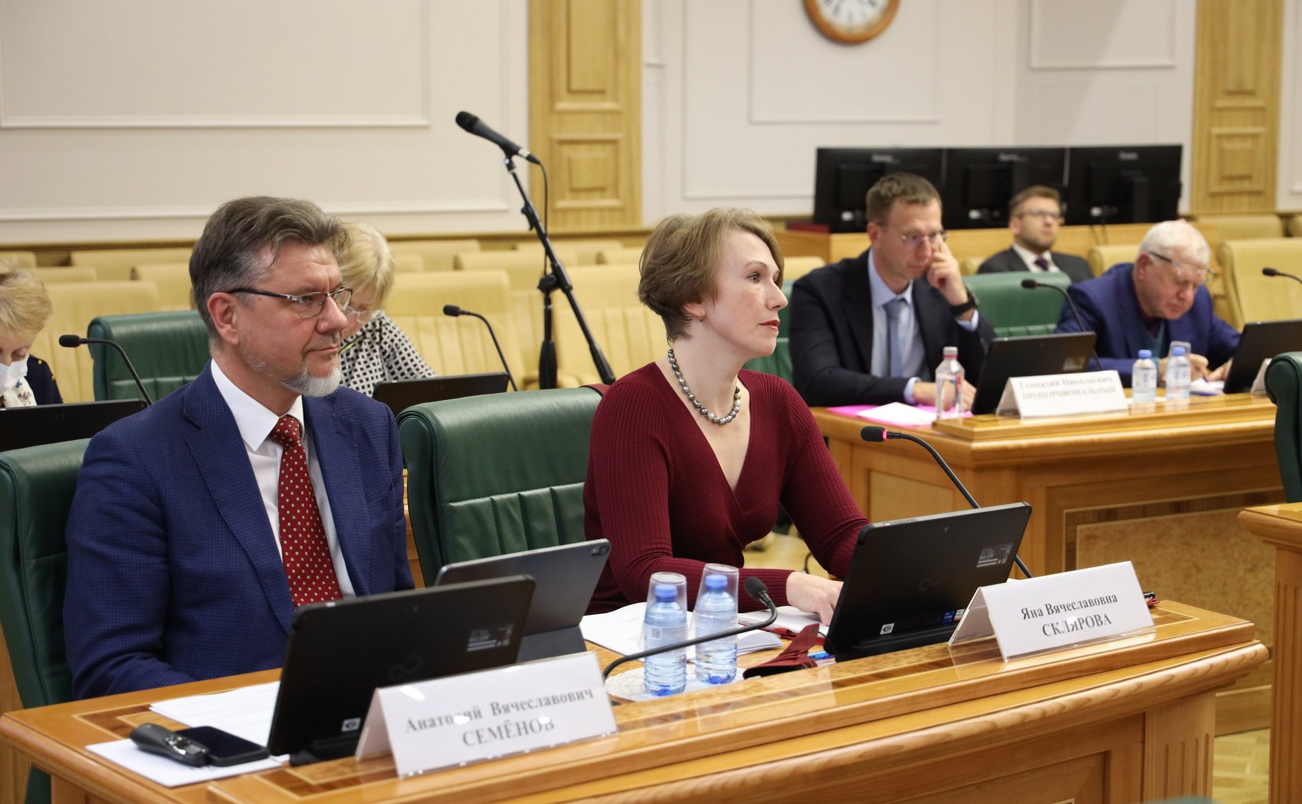 Круглый стол на тему «Совершенствование правового регулирования защиты прав потребителей в условиях осуществления параллельного импорта»