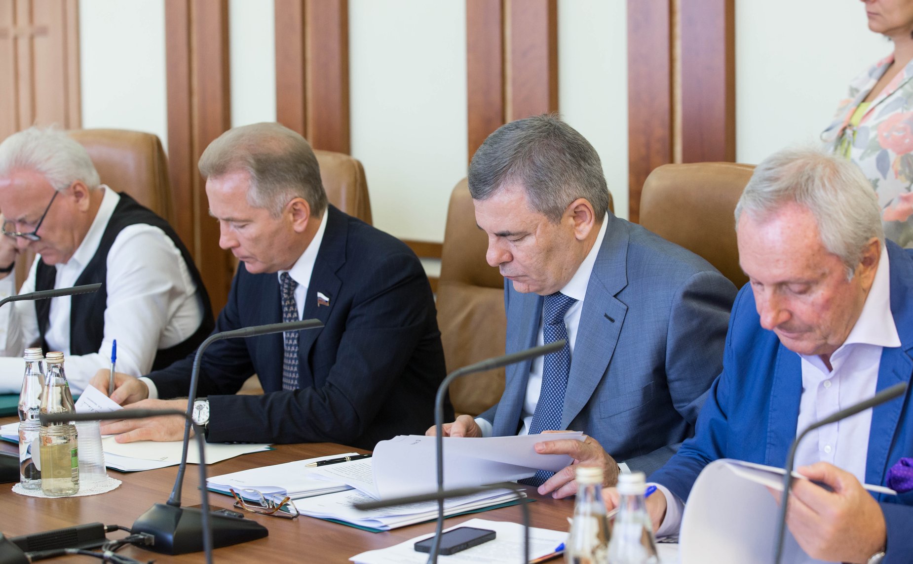 Заседание комитета по международной политике-8