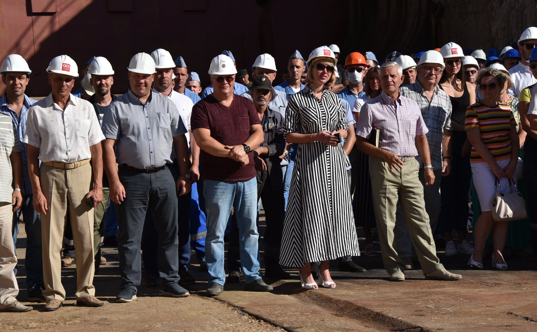 На Севастопольском морском заводе АО «ЦС «Звёздочка» состоялся митинг трудового коллектива предприятия и личного состава подводной лодки «Великий Новгород»