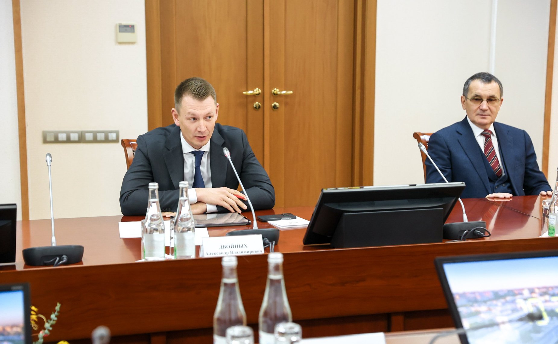 Встреча сенаторов РФ с руководством Чувашской Республики