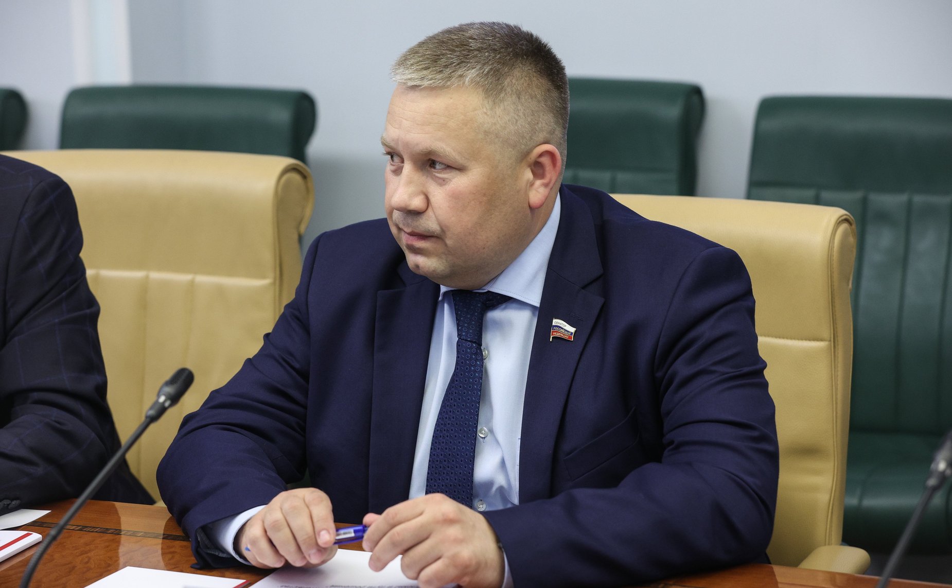 Денис Гусев