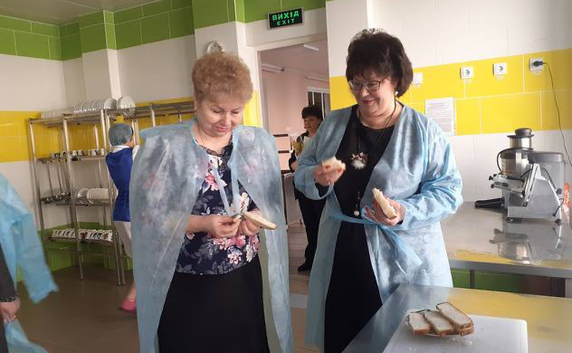 Ольга Бас посетила Райгородскую среднюю школу и ознакомилась с ходом строительства пищеблока