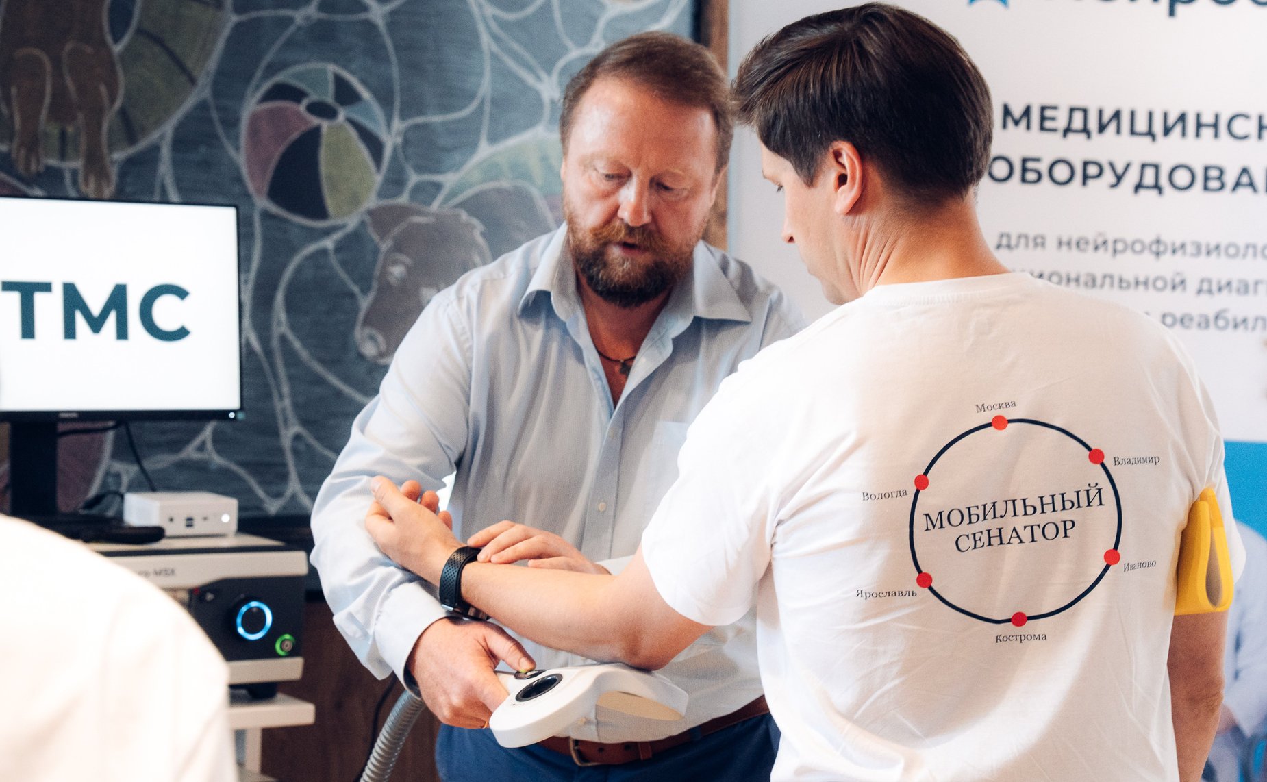 Сенаторы посетили компанию, производящую медоборудование для нейрофизиологии, функциональной диагностики и реабилитации