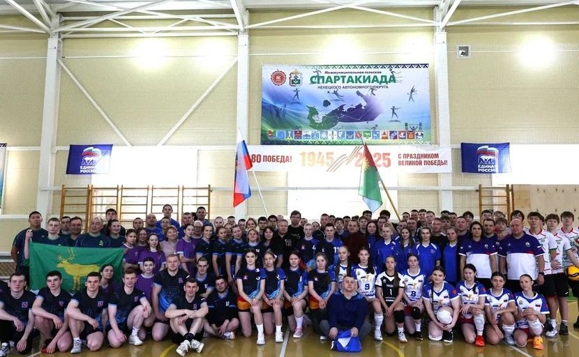 Денис Гусев в рамках работы в регионе побывал в муниципальном образовании «Коткинский сельсовет» Заполярного района