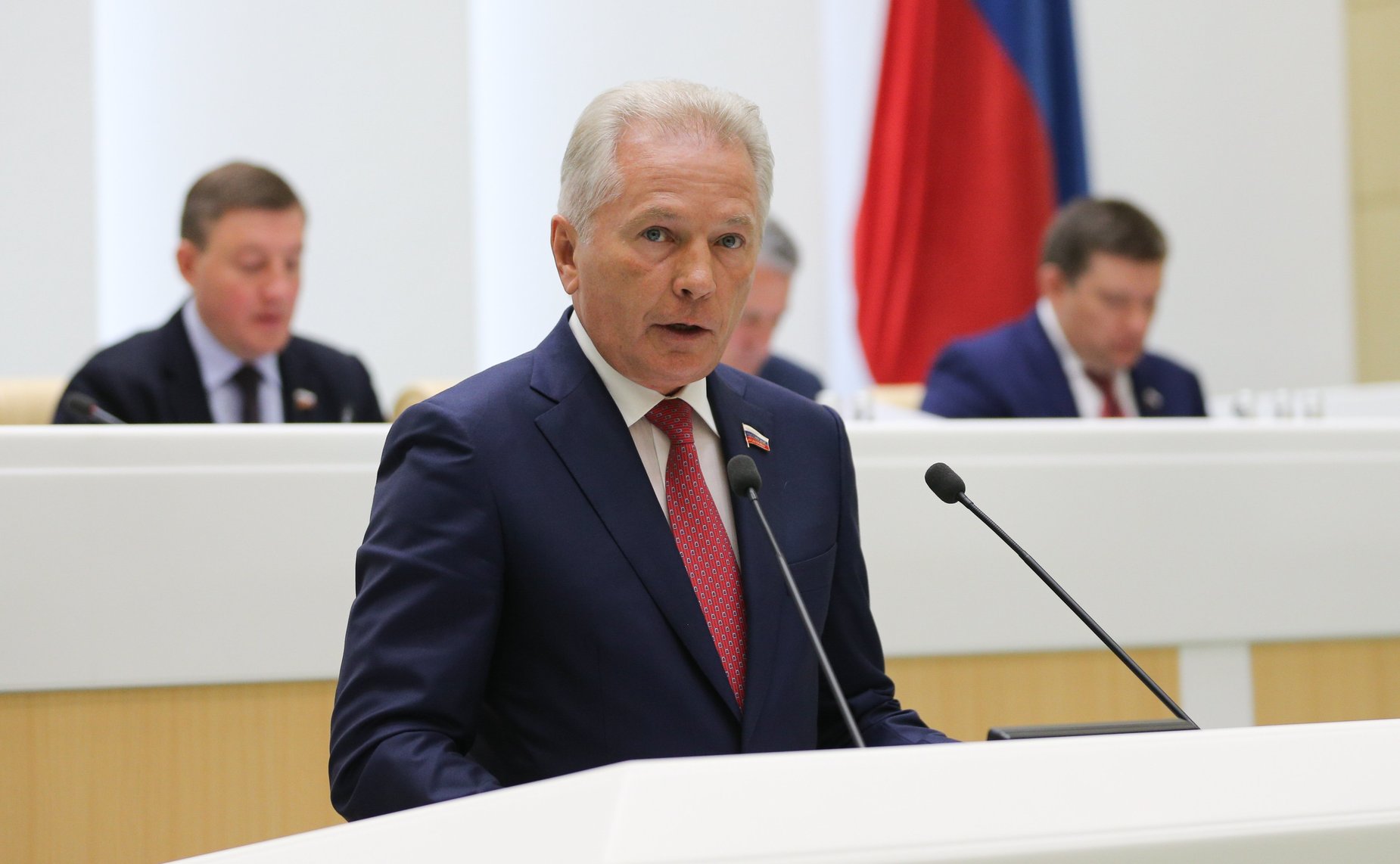 Валерий Пономарев