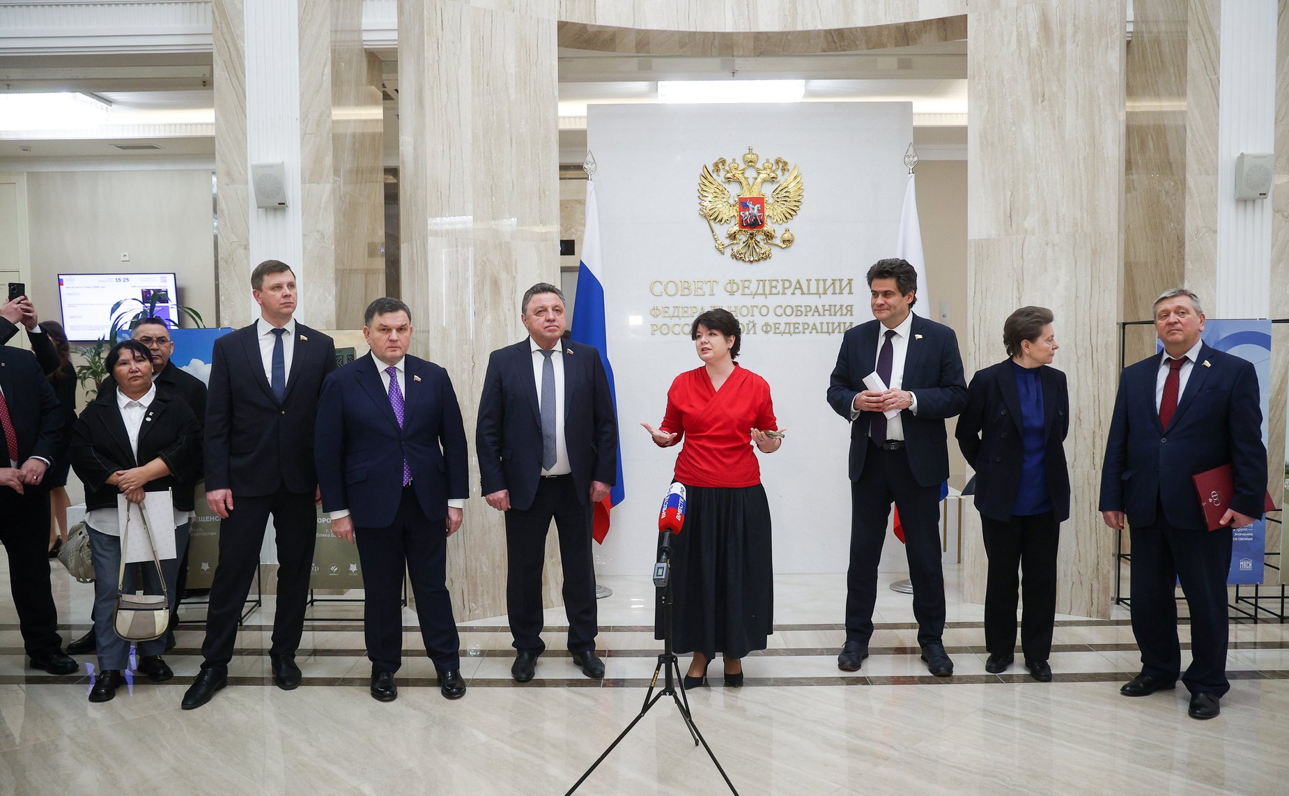 Открытие в Совете Федерации выставки Всероссийского конкурса «Въездные стелы муниципальных образований и входные группы общественных пространств»