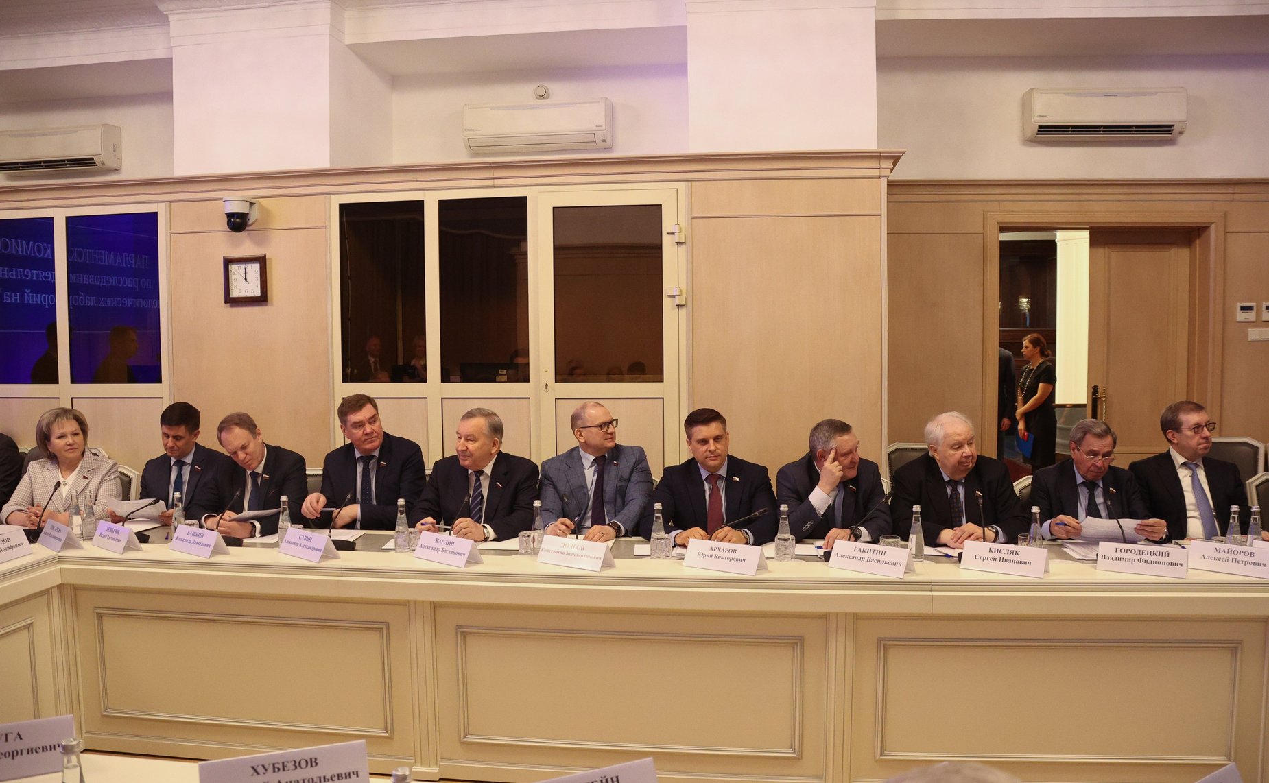 Заседание парламентской комиссии по расследованию обстоятельств, связанных с созданием американскими специалистами биологических лабораторий на территории Украины