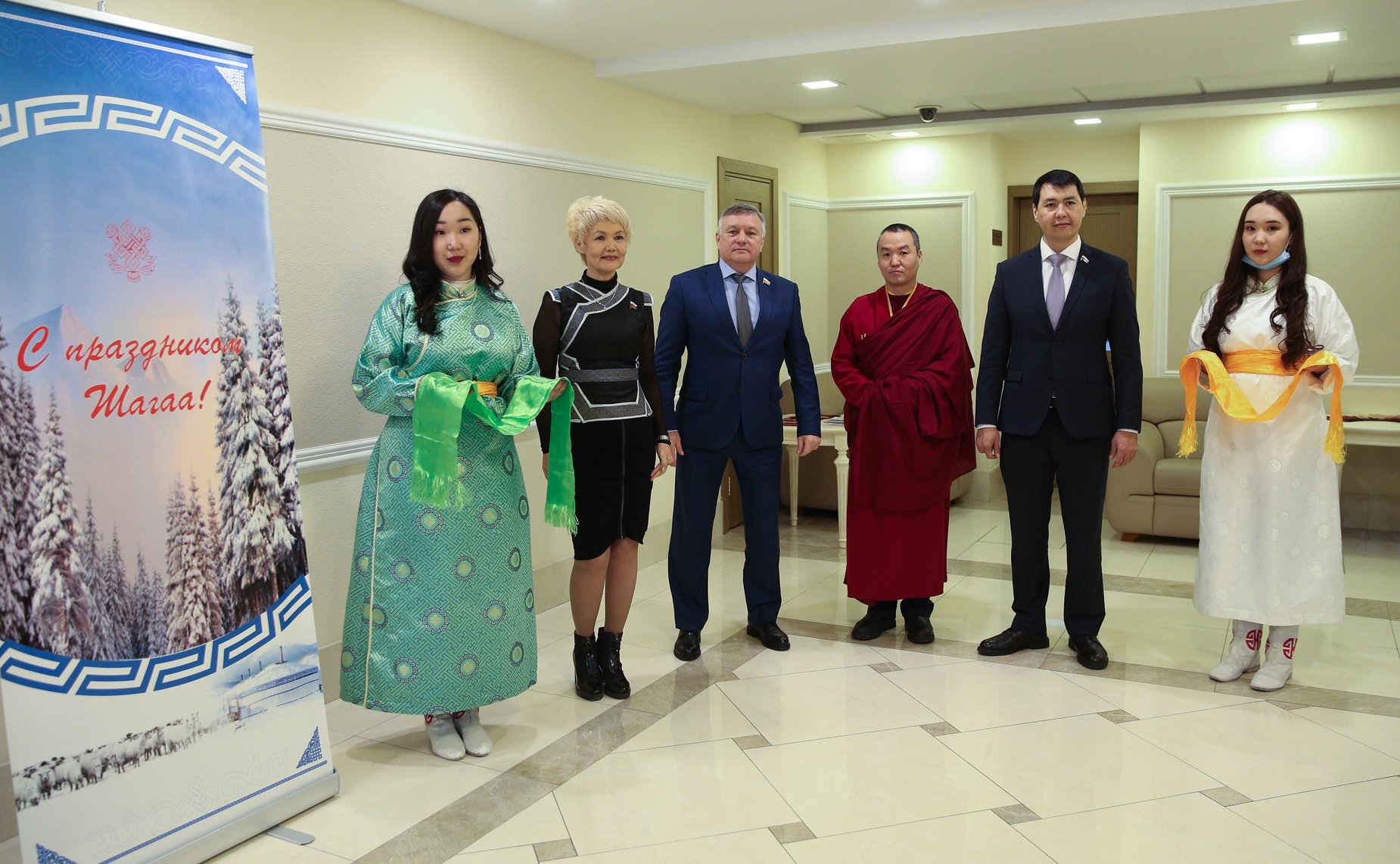 В Совете Федерации состоялось открытие Фотовыставки «Навстречу белому месяцу», приуроченной к празднованию буддийского Нового года по лунному календарю