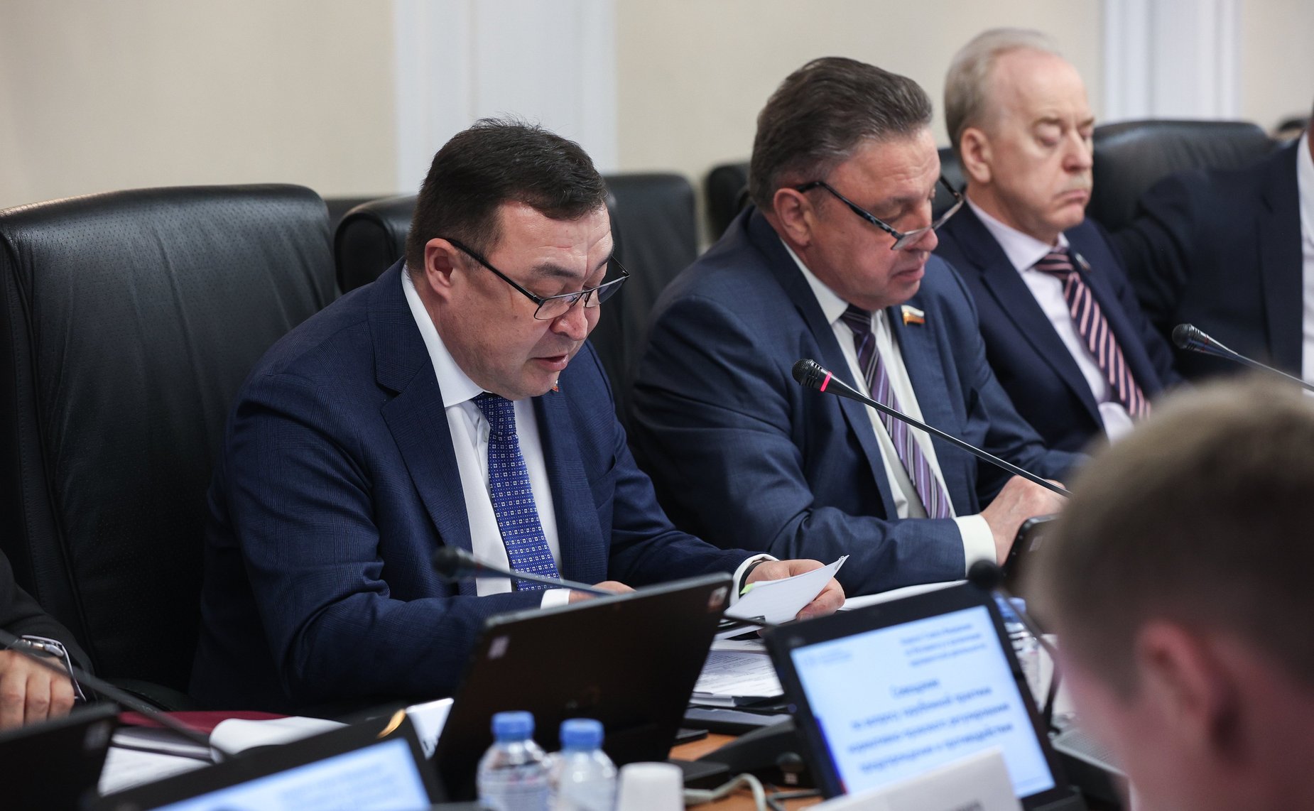 Совещание Комитета СФ по Регламенту и организации парламентской деятельности «По вопросу зарубежной практики нормативно-правового регулирования предупреждения и противодействия коррупции»
