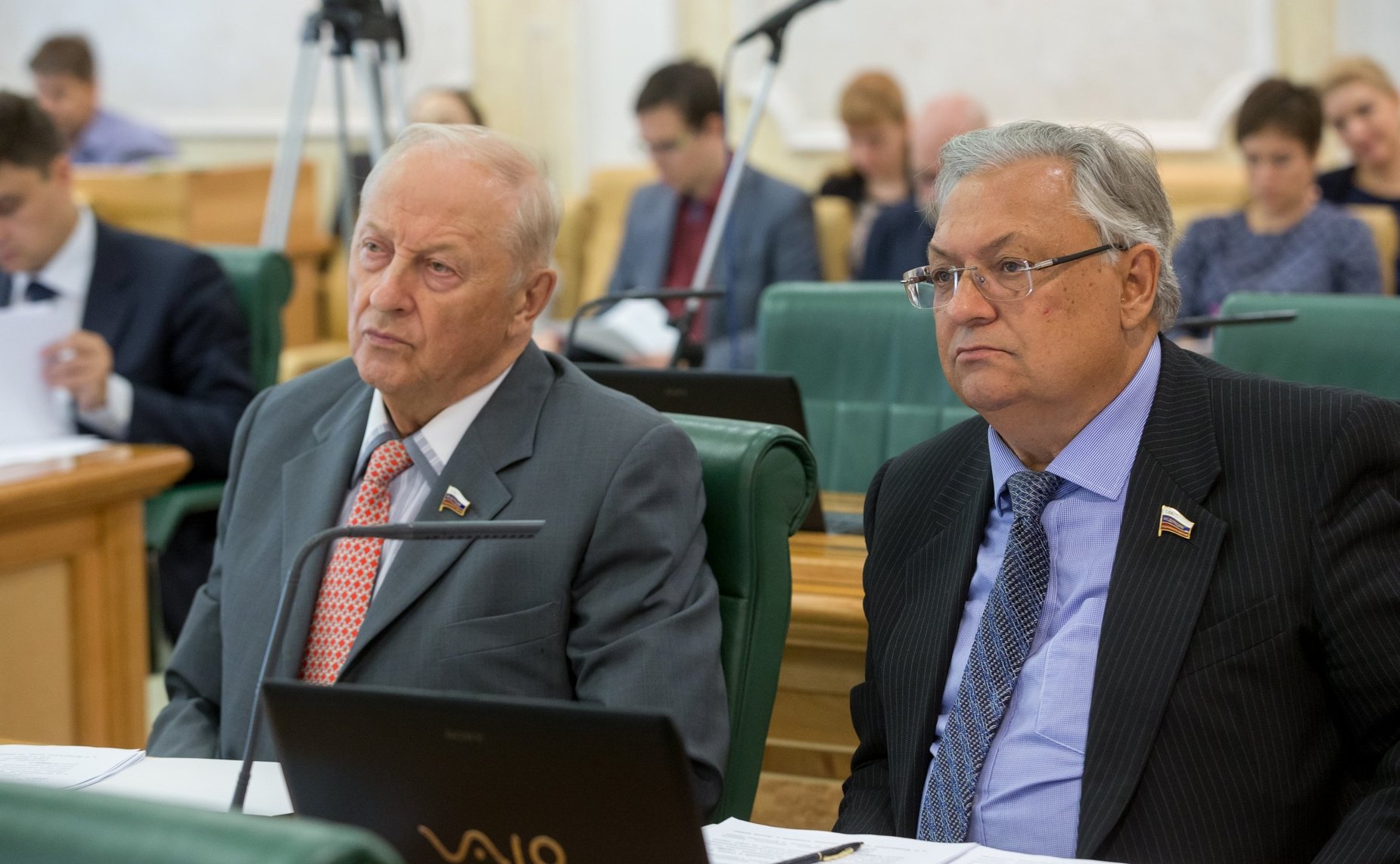 Э. Россель и А. Коряков