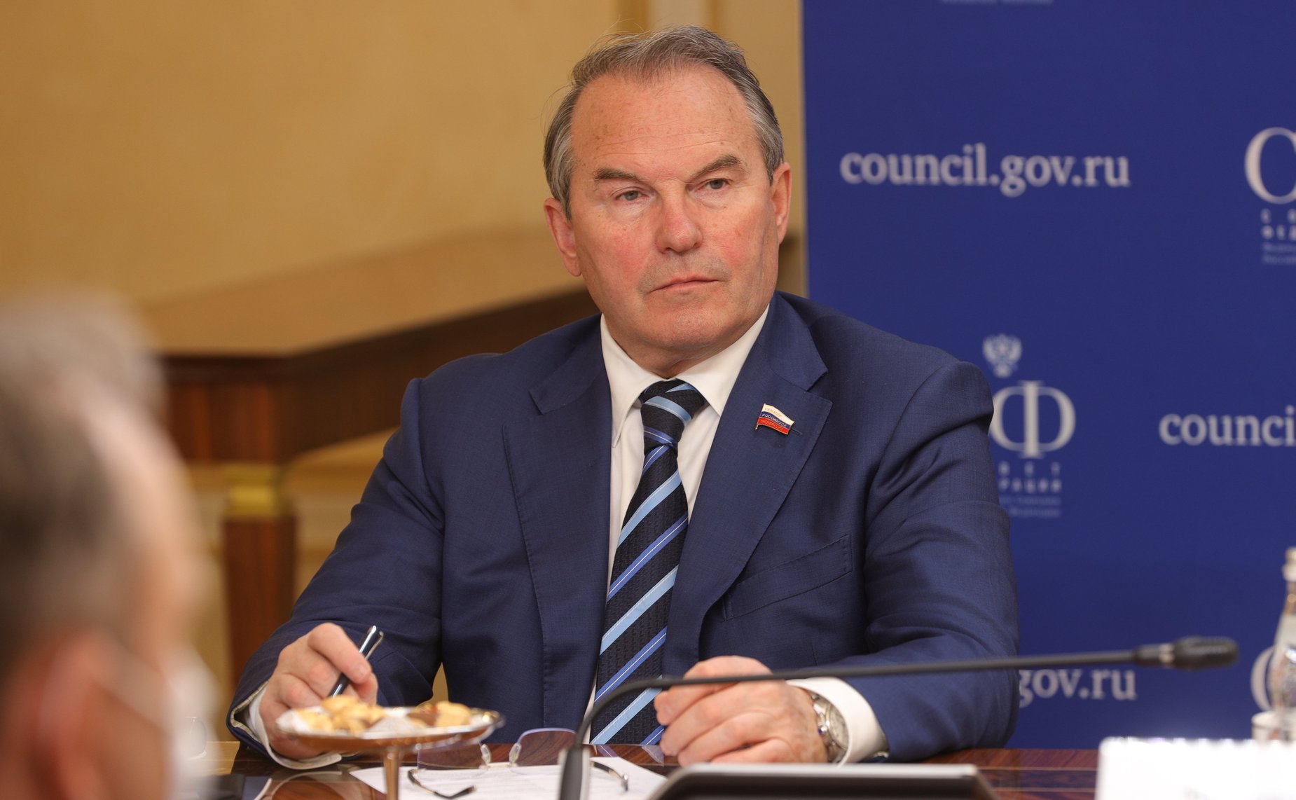 Игорь Морозов