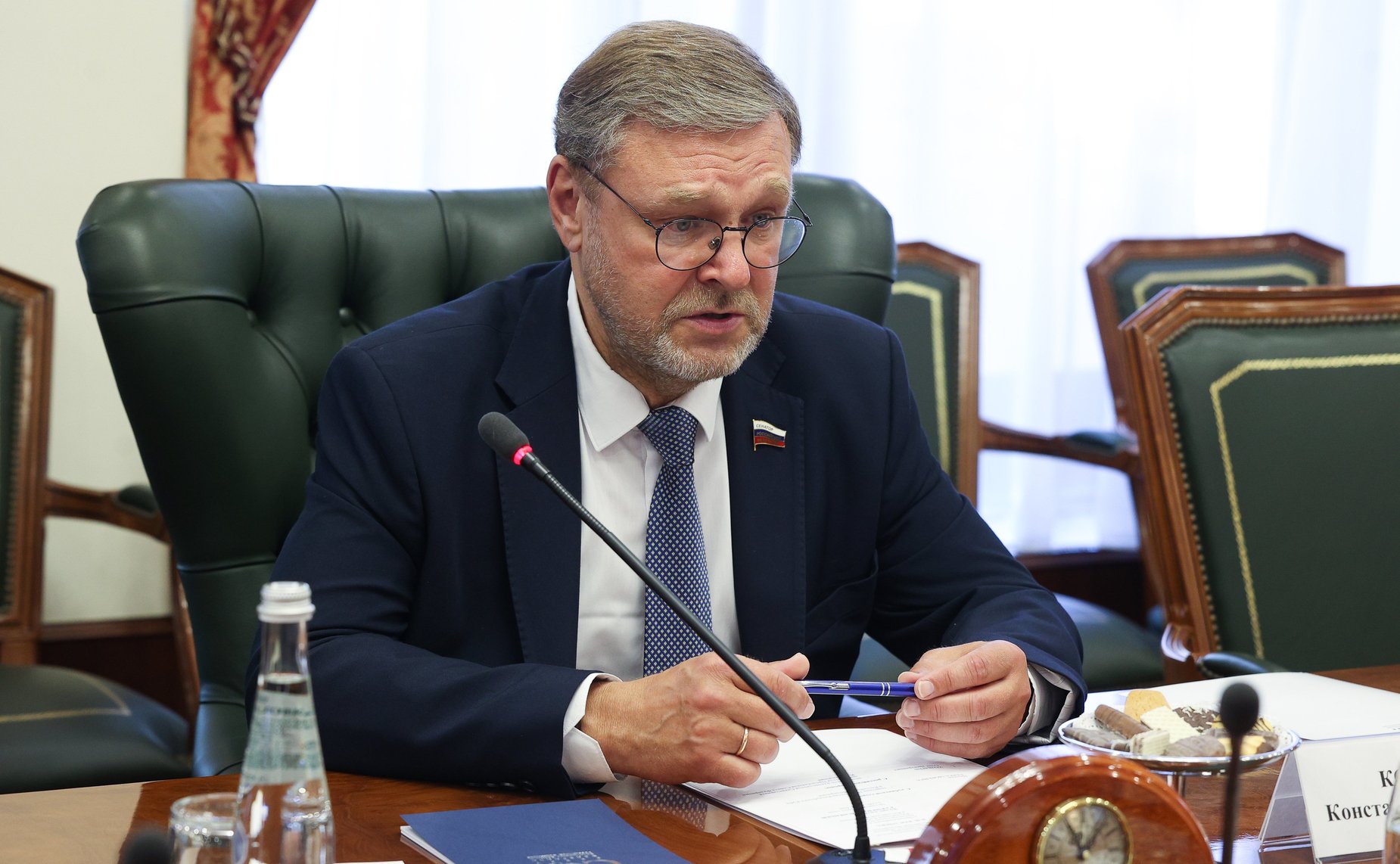 Встреча заместителя Председателя Совета Федерации Константина Косачева с Чрезвычайным и Полномочным Послом Республики Куба в РФ Хулио Антонио Гармендией Пеньей