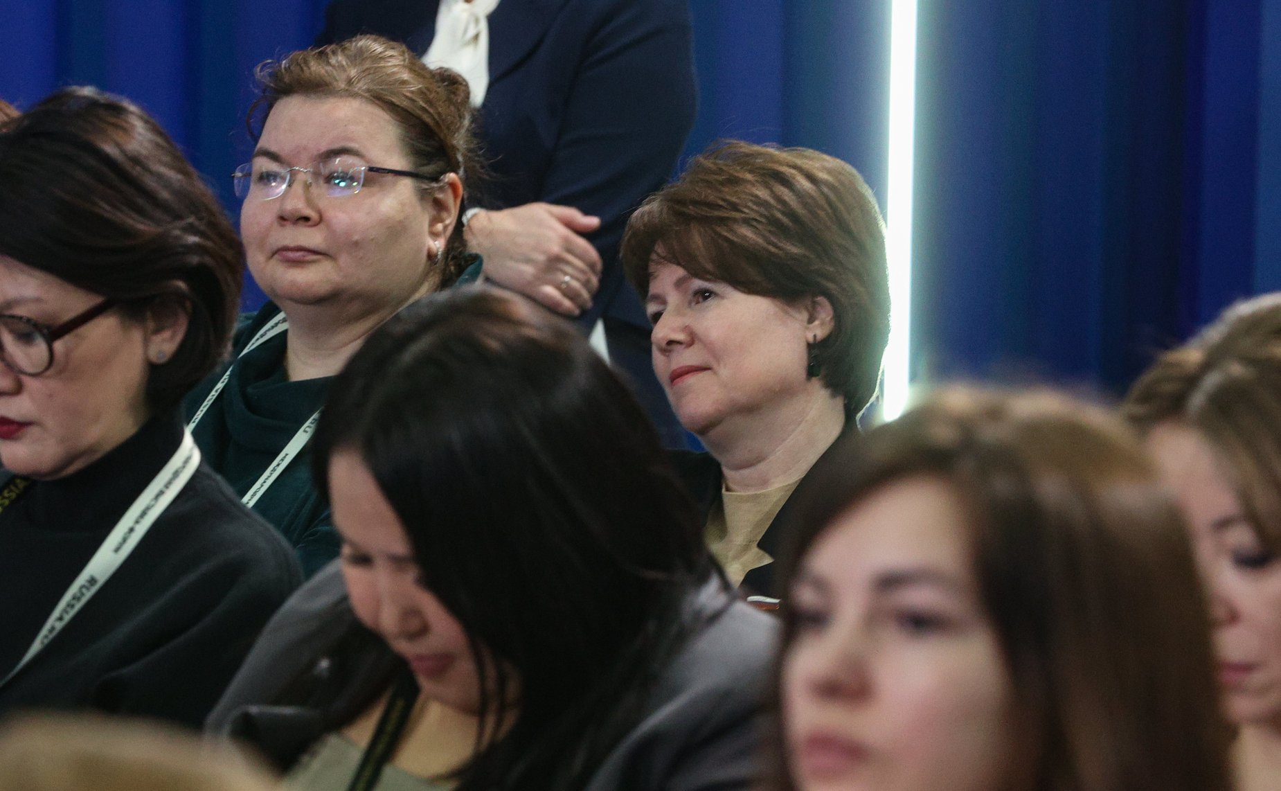 Тематическая сессия «Инвестиции в экономику – инвестиции в семью» (в рамках Всероссийского женского форума «Женщины: сохраняем традиции – развиваем Россию»)