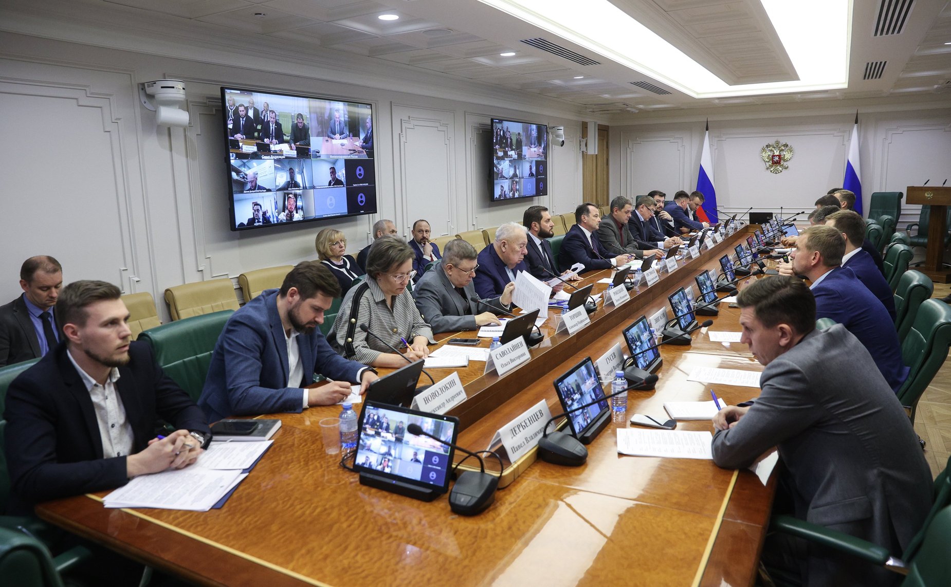 Круглый стол Комитета СФ по экономической политике «О перспективах развития производства и использования электротранспортных средств и создания зарядной инфраструктуры»