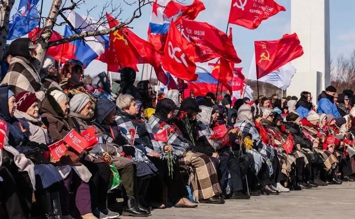 Лариса Круглова приняла участие в торжественном митинге, посвященном 81-й годовщине Победы в Великой Отечественной войне
