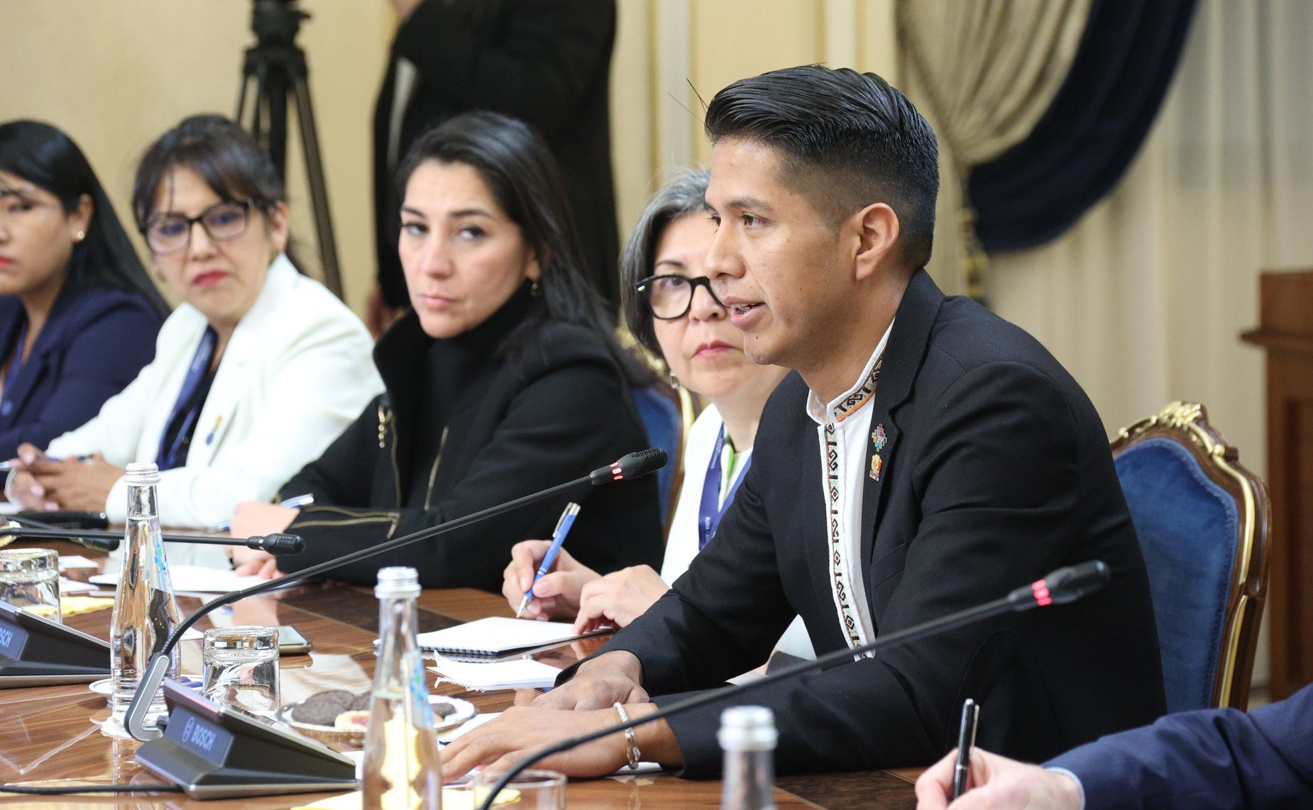 Заместитель Председателя СФ Константин Косачев провел встречу с председателем Палаты сенаторов Многонациональной законодательной ассамблеи Боливии Андронико Родригесом Ледесмой