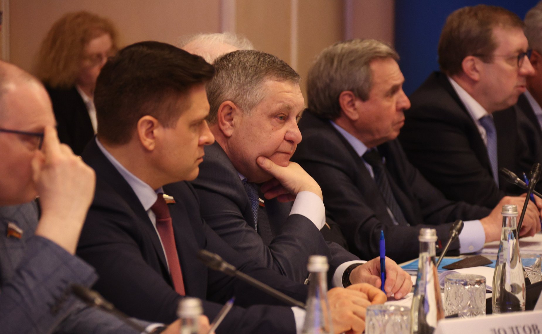 Заседание парламентской комиссии по расследованию обстоятельств, связанных с созданием американскими специалистами биологических лабораторий на территории Украины
