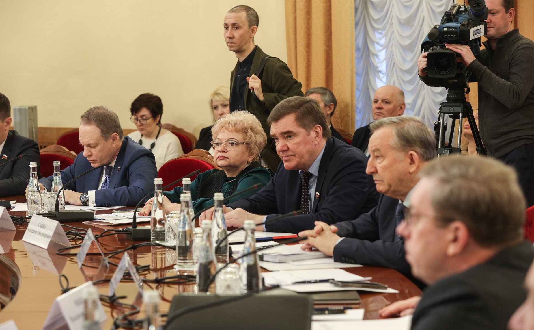 Заседание парламентской комиссии по расследованию обстоятельств, связанных с созданием американскими специалистами биологических лабораторий на территории Украины