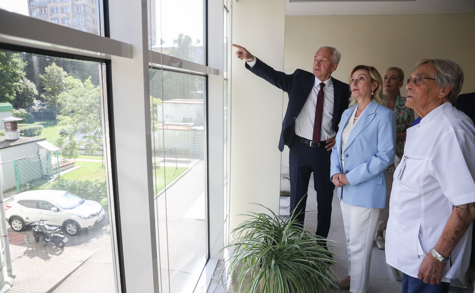 Заместитель Председателя Совета Федерации Инна Святенко посетила Национальный медицинский исследовательский центр нейрохирургии имени академика Н.Н. Бурденко