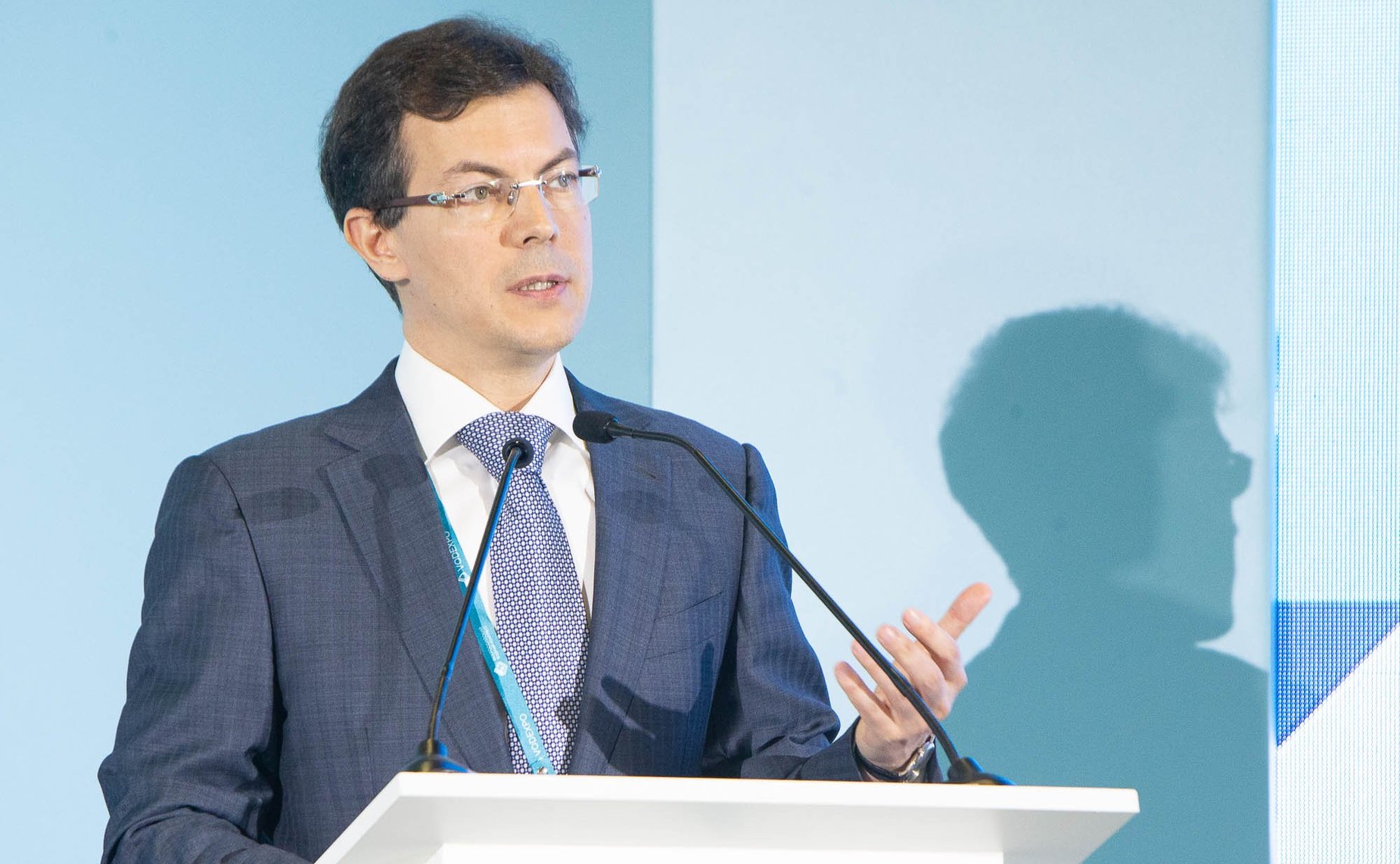 Сергей Митин принял участие в панельной дискуссии VI Международного водного конгресса посвященной противодействию незаконному обороту упакованной питьевой воды и питьевой воды реализуемой в розлив