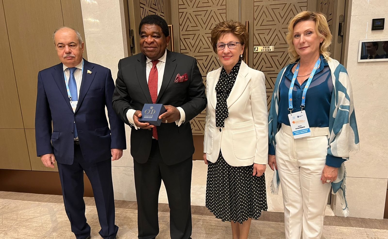 Заместитель Председателя Совета Федерации Галина Карелова провела встречу с Генеральным секретарем Межпарламентского союза Мартином Чунгонгом