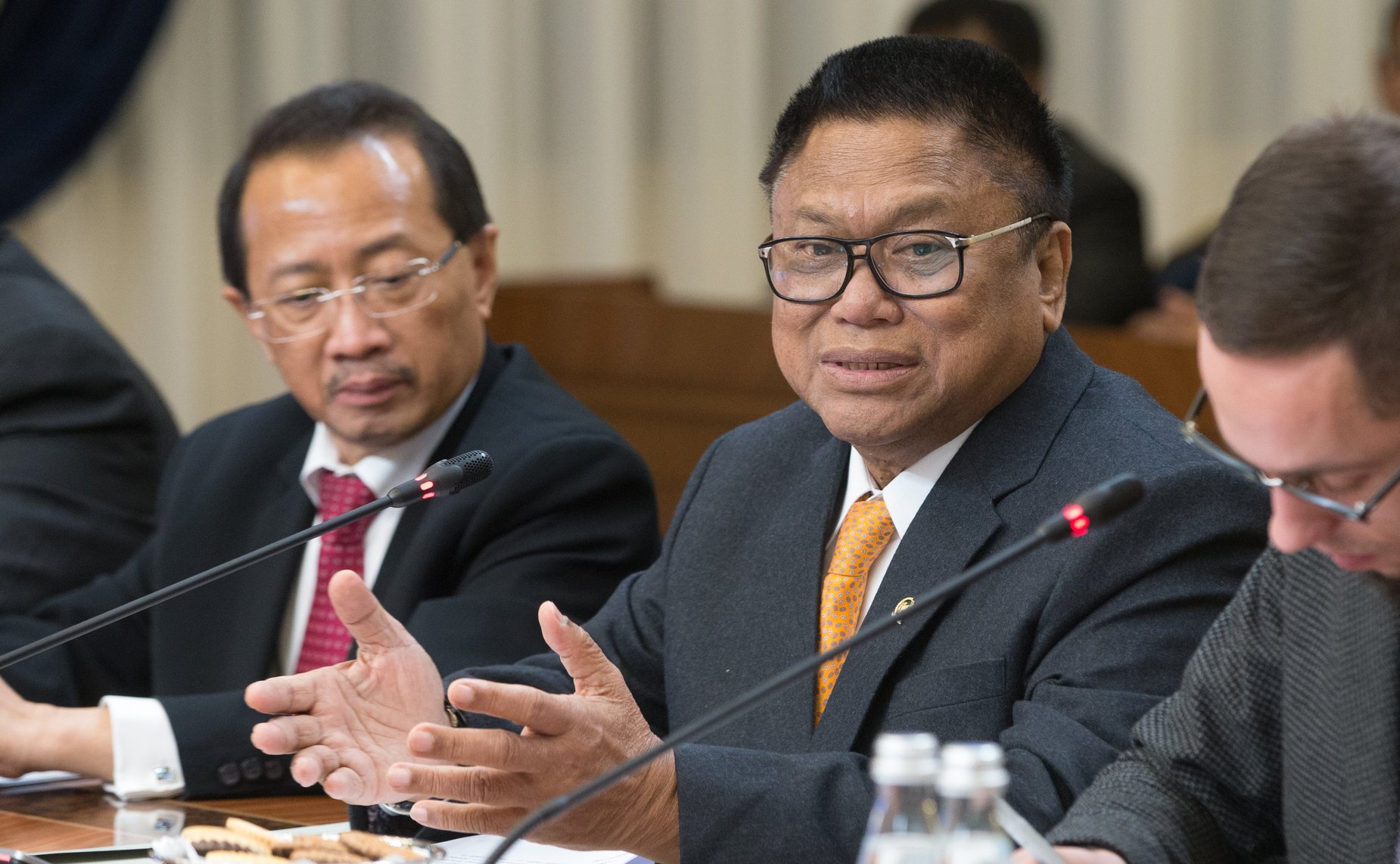 Председатель Совета представителей регионов Народного консультативного конгресса Республики Индонезии Усман Сапта