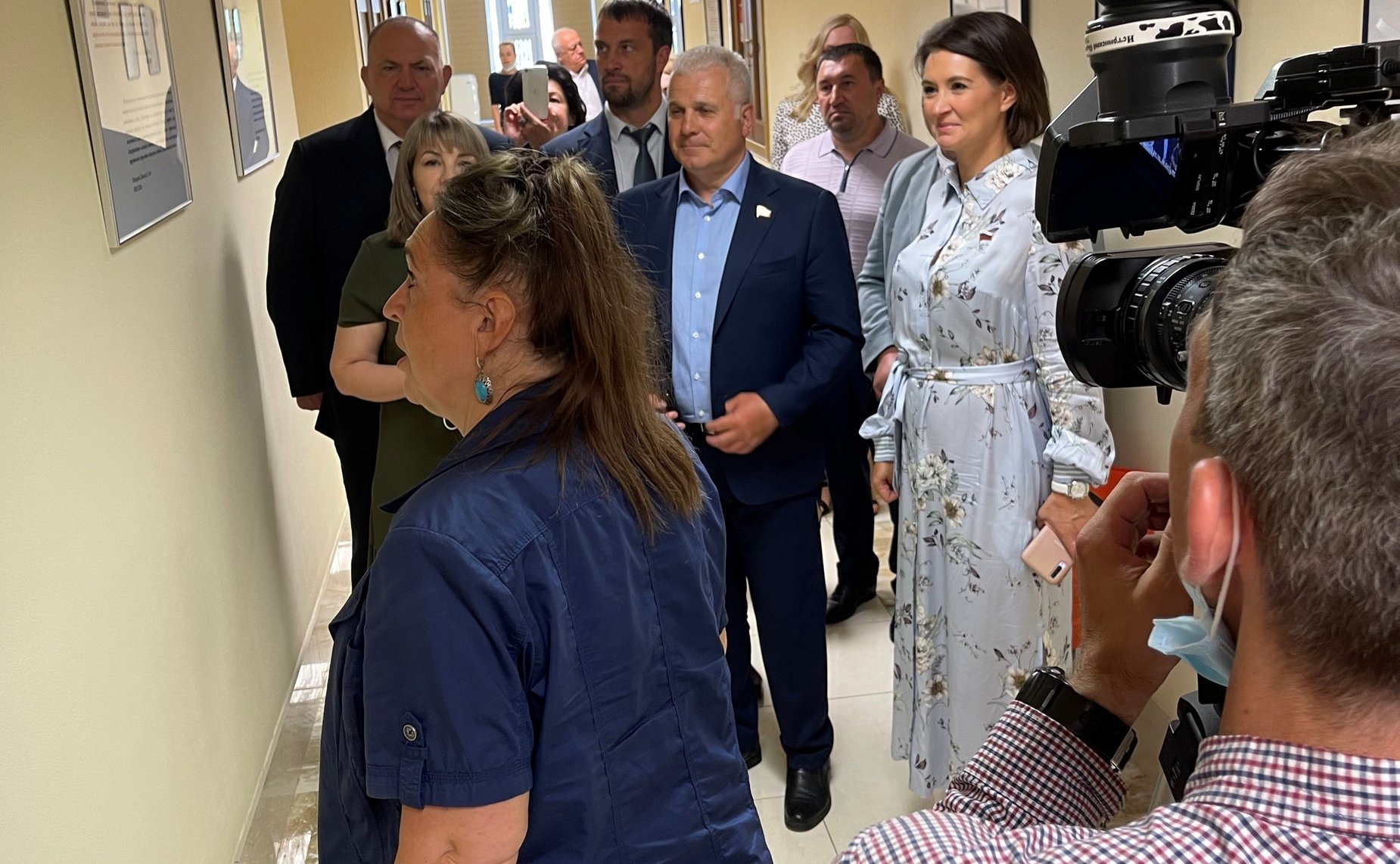 Открытие в Совете Федерации выставки школы-конкурса «Портрет твоего края»