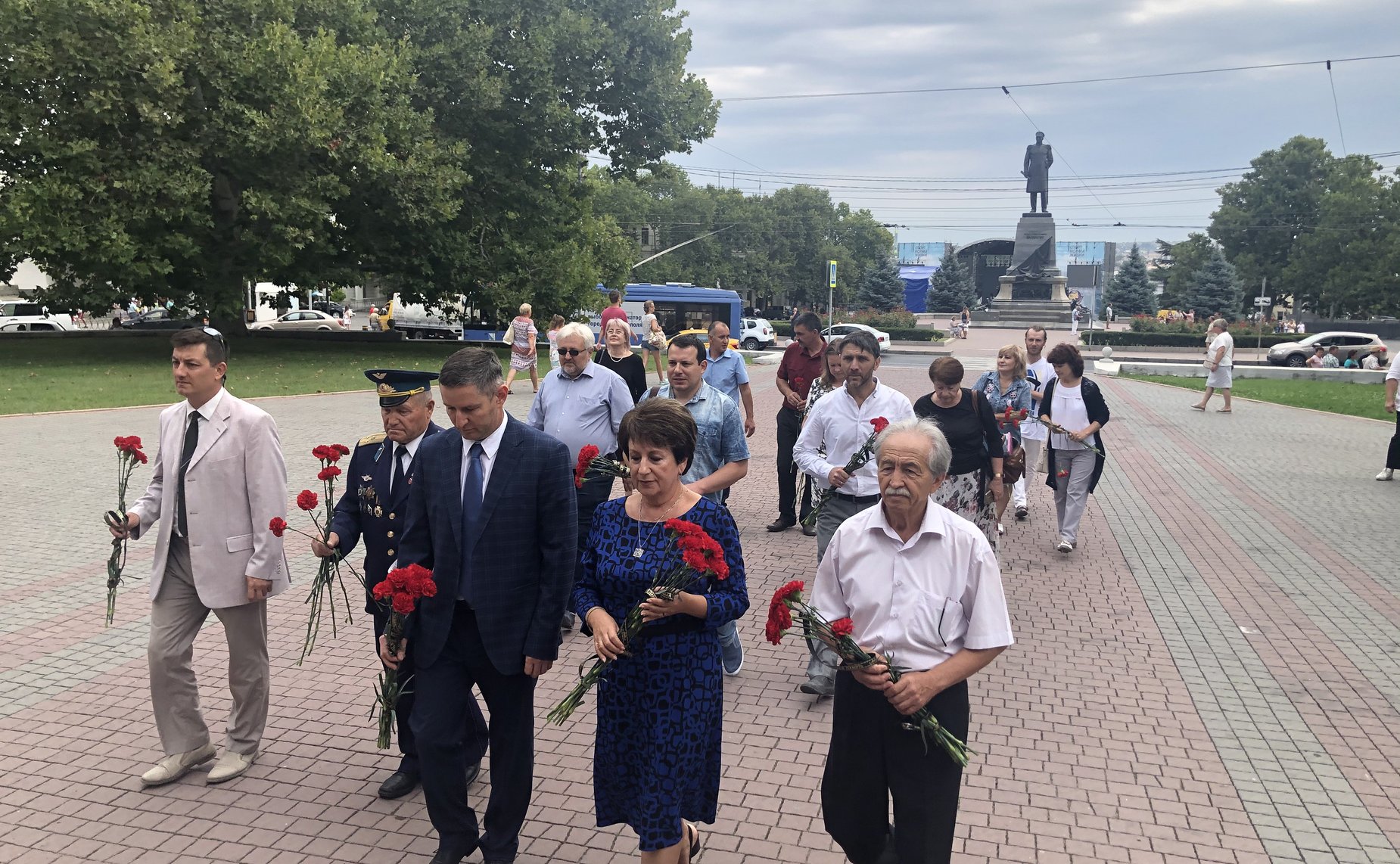 Возложение цветов к Мемориалу героическим защитникам Севастополя 1941–1942 гг
