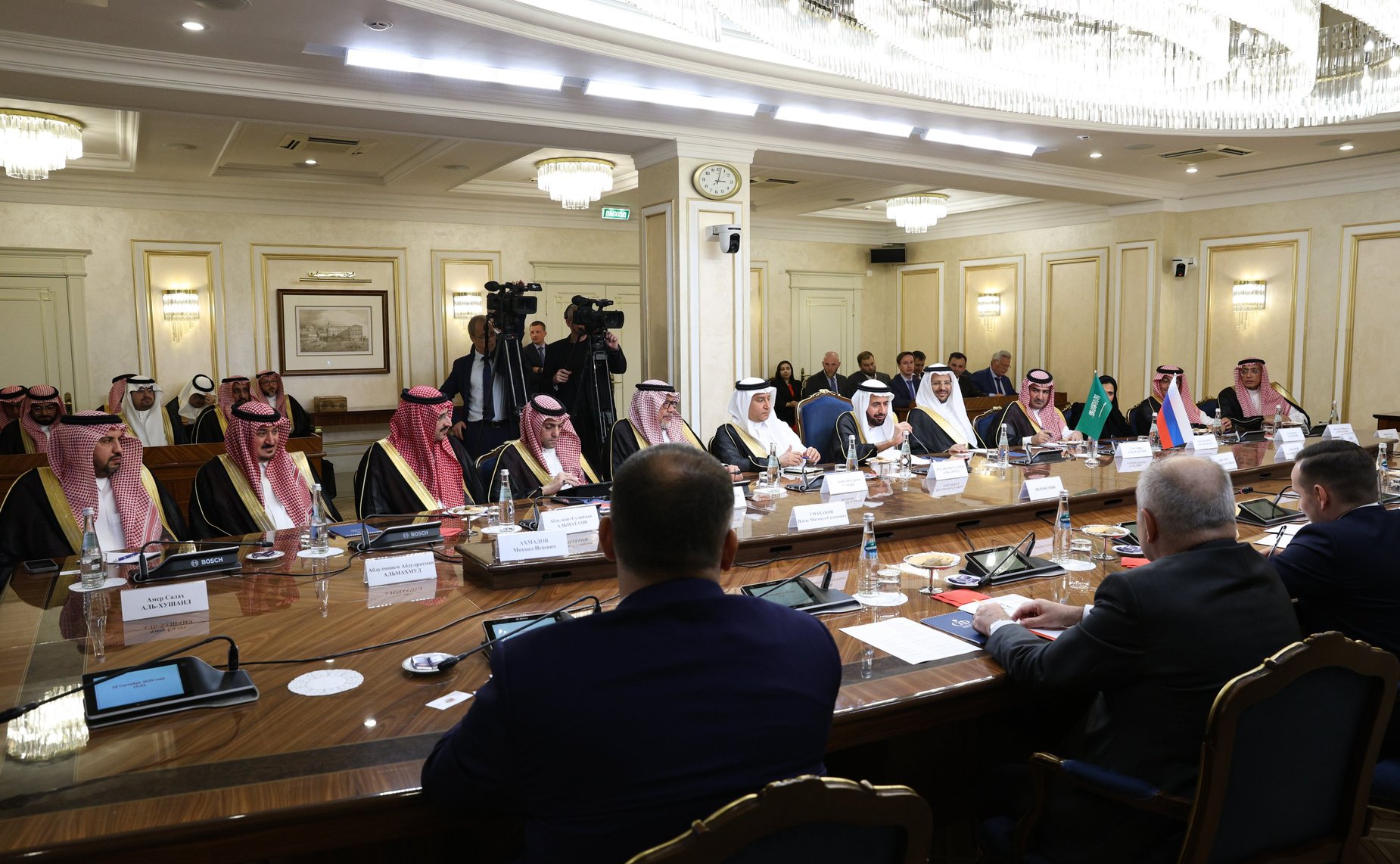 Встреча Председателя Совета Федерации Валентины Матвиенко с Министром по делам хаджа и умры Королевства Саудовская Аравия Тауфиком бен Фаузаном Ар-Рабиа