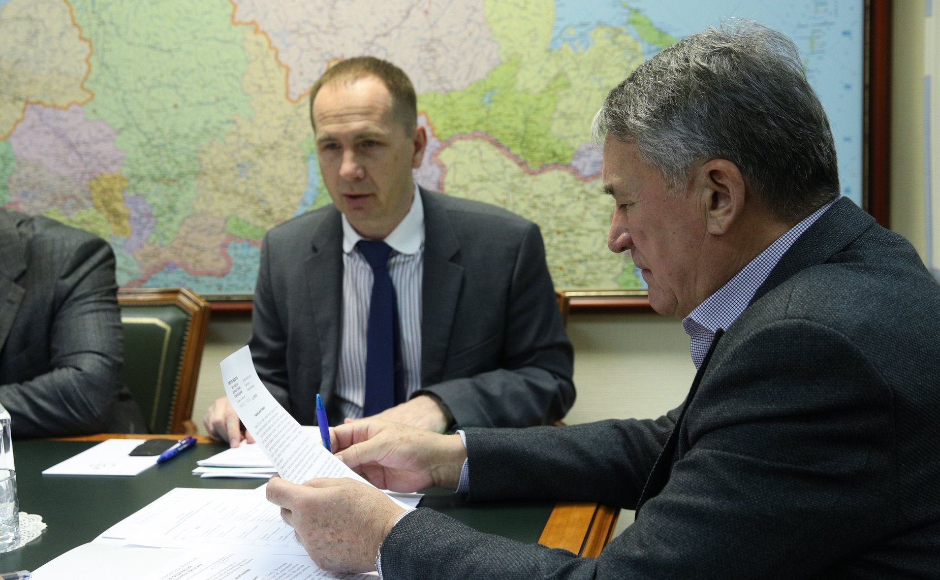 Заместитель Председателя СФ Юрий Воробьев провел совещание в рамках работы Межпарламентской комиссии по сотрудничеству Федерального Собрания РФ и Национального Собрания Республики Армения