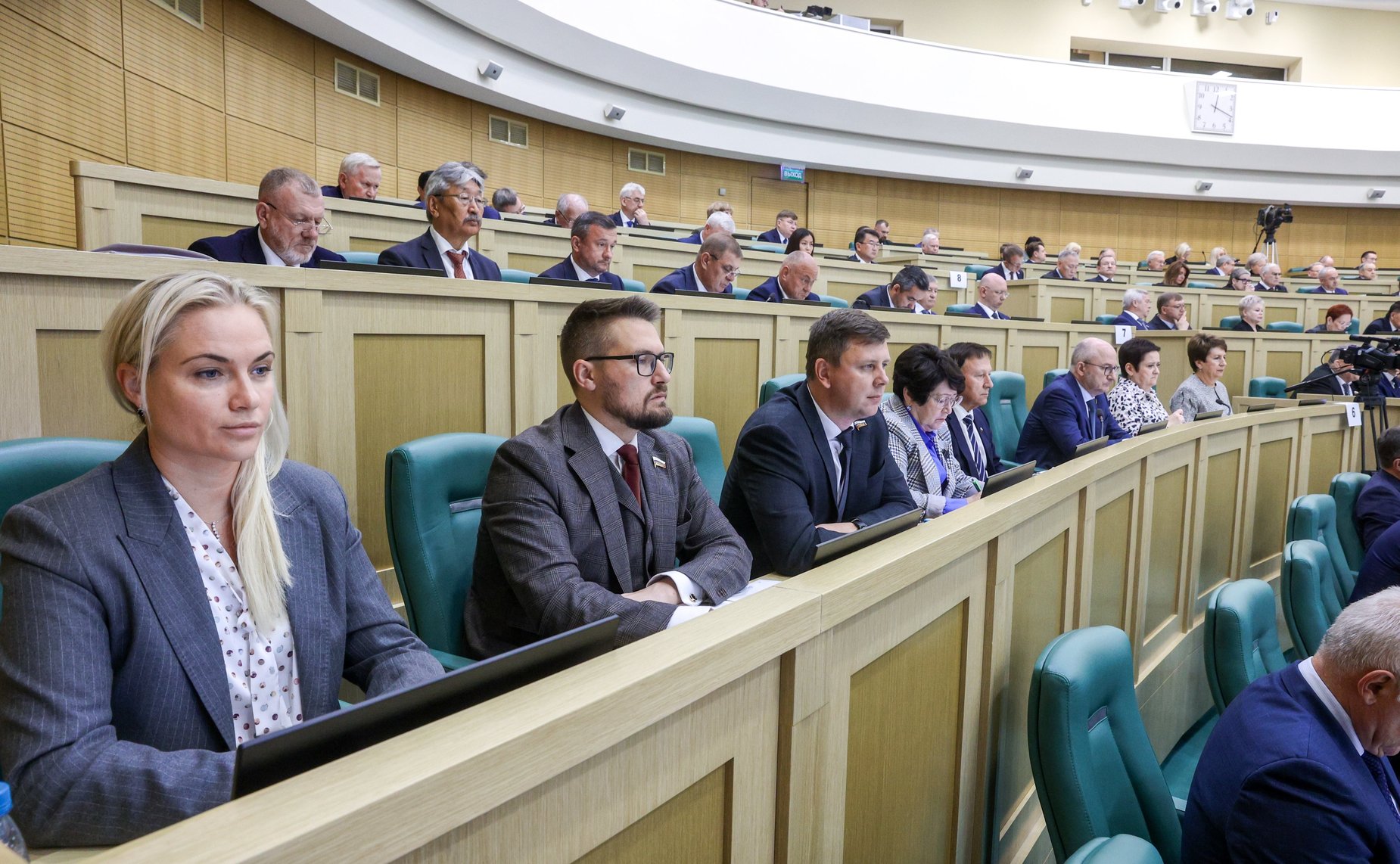 Парламентские слушания Комитета Совета Федерации по бюджету и финансовым рынкам «О параметрах проекта федерального бюджета на 2026 год и плановый период 2027 и 2028 годов»