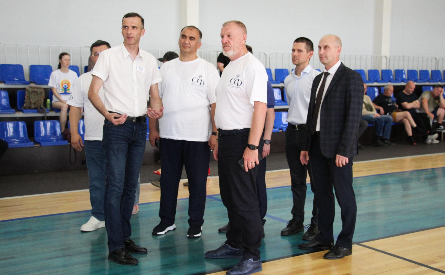 Сенаторы посетили спортивную школу олимпийского резерва «Витязь» и провели сеанс одновременной игры по шахматам