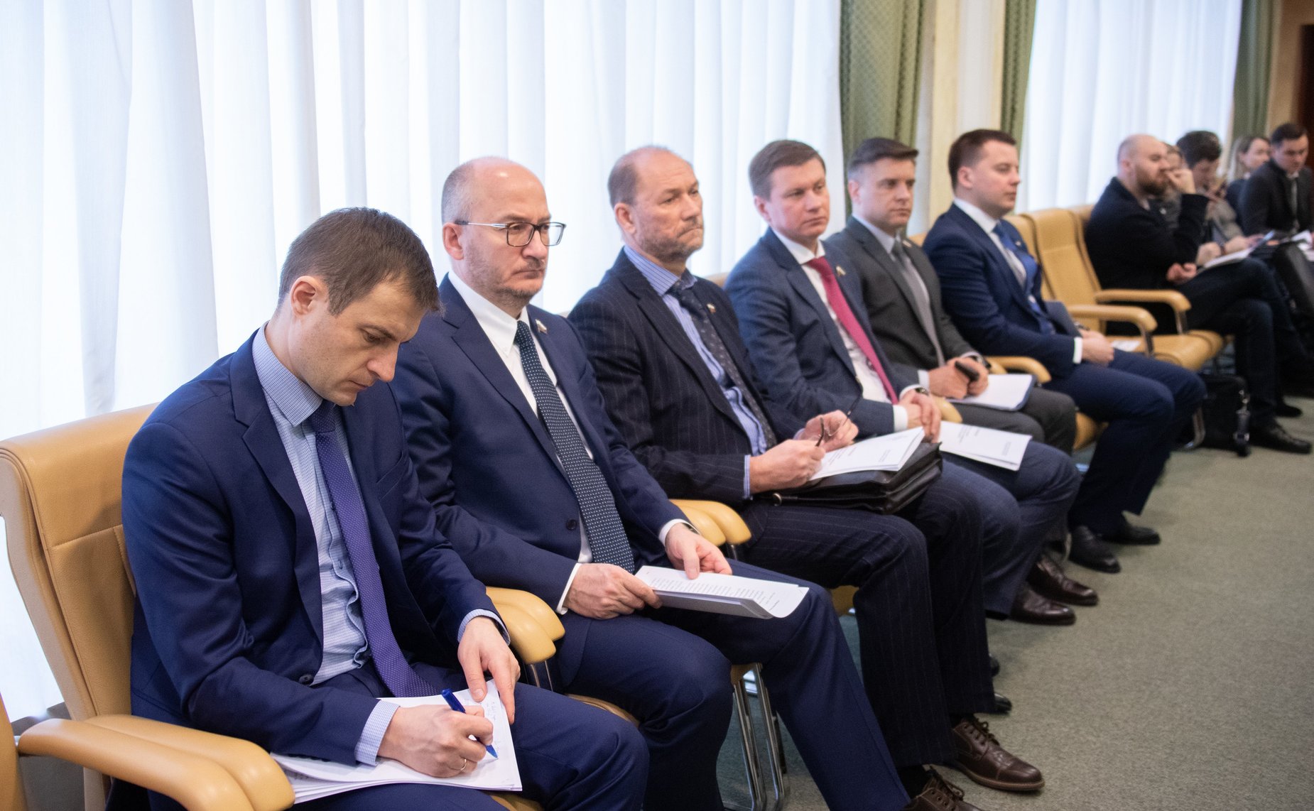 Парламентские слушания на тему «Перспективы, темпы и проблемы газификации в субъектах Российской Федерации»