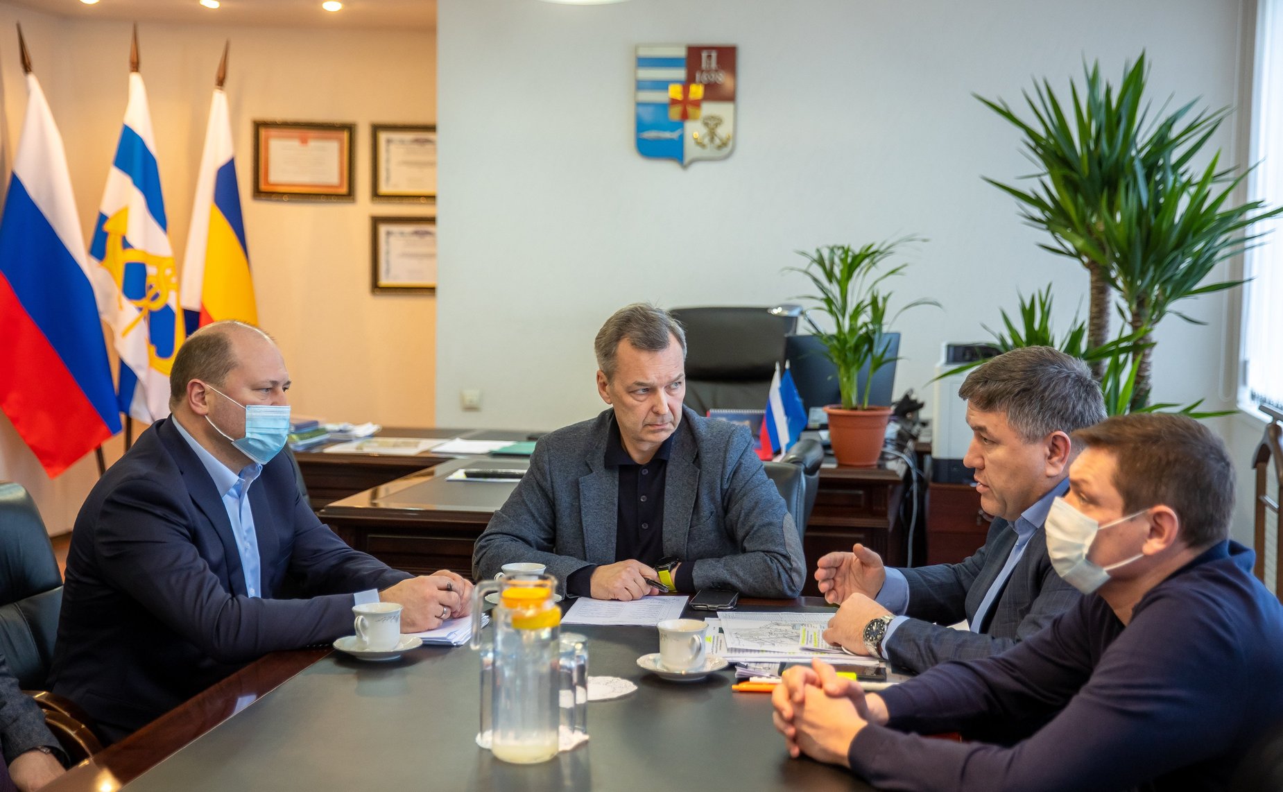 Андрей Яцкин в ходе рабочей поездки в регион провел совещание по реконструируемым объектам городской инфраструктуры Таганрога