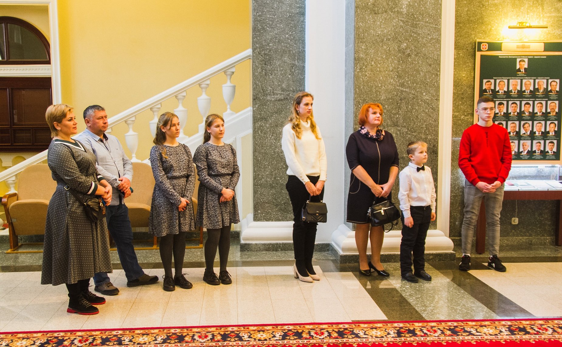 В рамках Всероссийского гражданско-патриотического проекта «Дети-герои», реализуемого Советом Федерации Федерального Собрания Российской Федерации, в 2022 году памятной медалью Совета Федерации «За проявленное мужество» награждены 4 юных омича