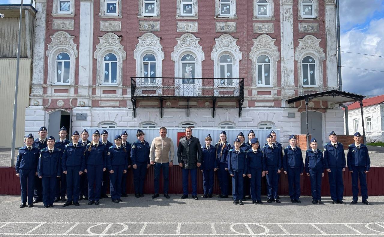 Айрат Гибатдинов совершил рабочую поездку в сельские районы Ульяновской области и поздравил ветеранов Великой Отечественной войны