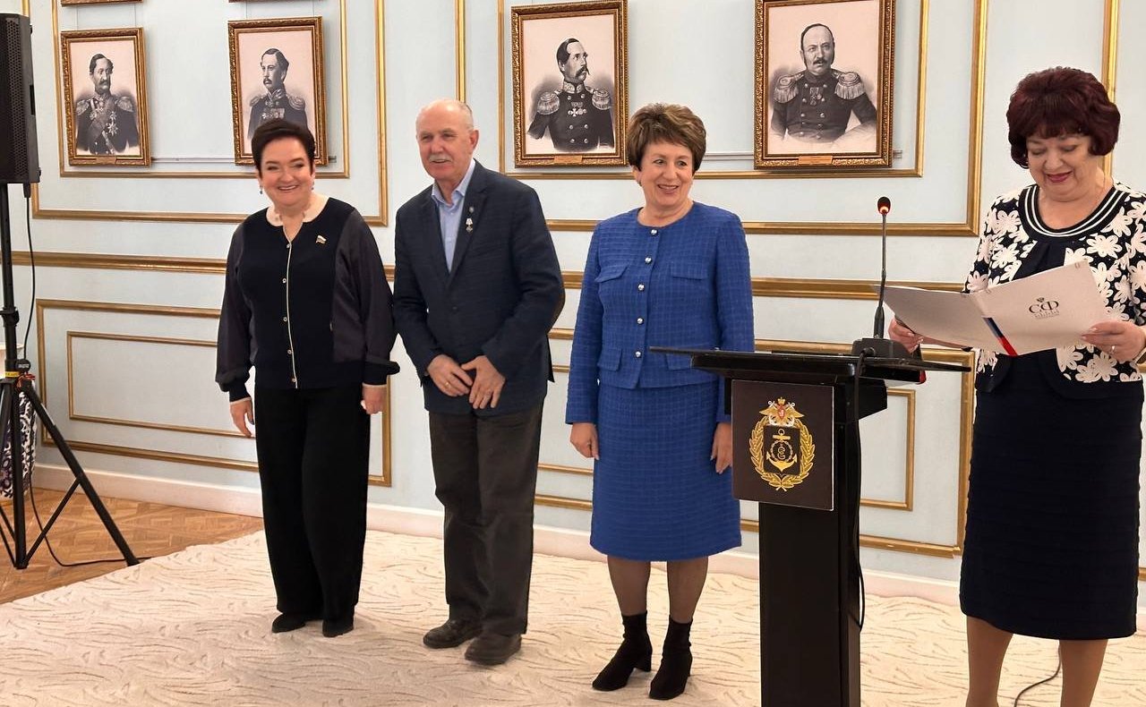 Лариса Мельник и Екатерина Алтабаева поздравили победителей IX Всероссийской детской творческой школы-конкурса «Портрет твоего края»