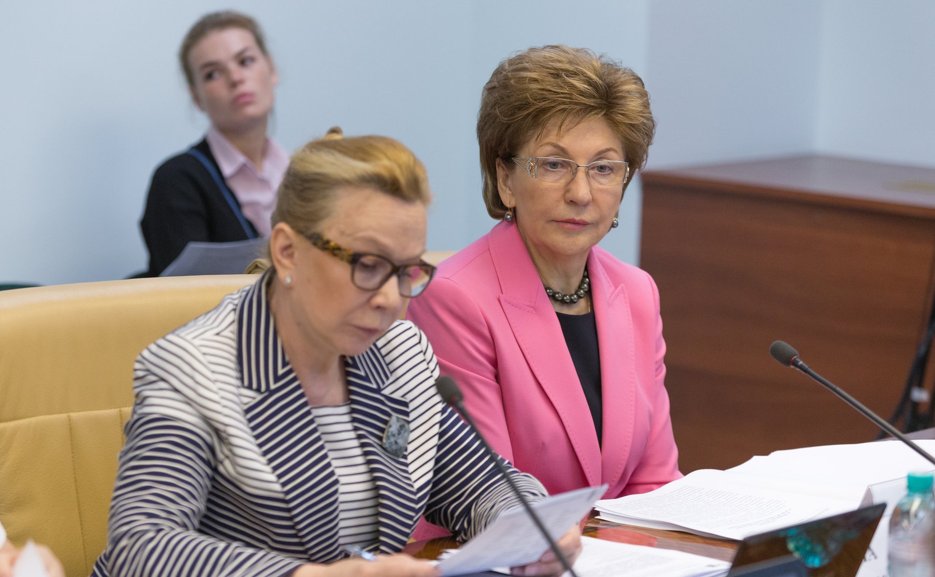 Л. Косткина и Г. Карелова Заседание Комитета Совета Федерации по социальной политике
