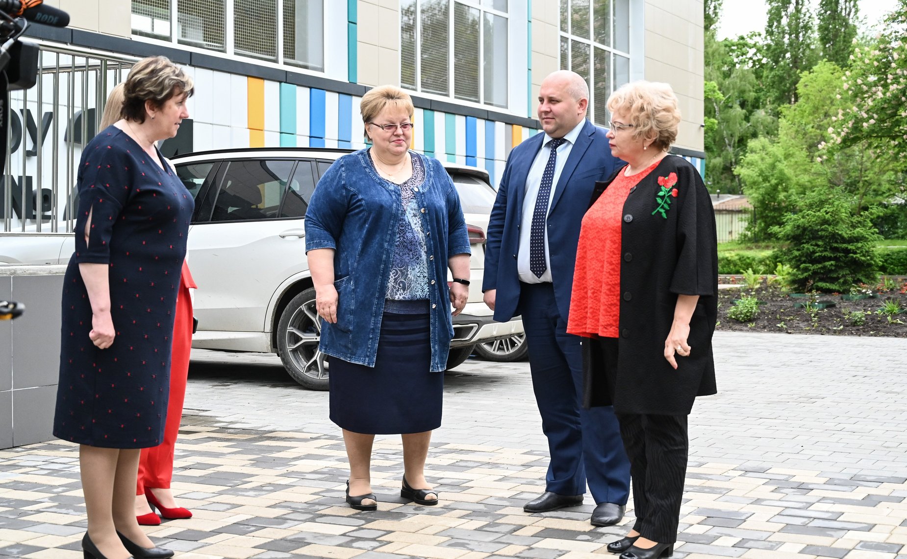 Оксана Хлякина посетила город Елец Липецкой области и вместе с главой города провели осмотр школ, медицинского колледжа и других социально значимых учреждений